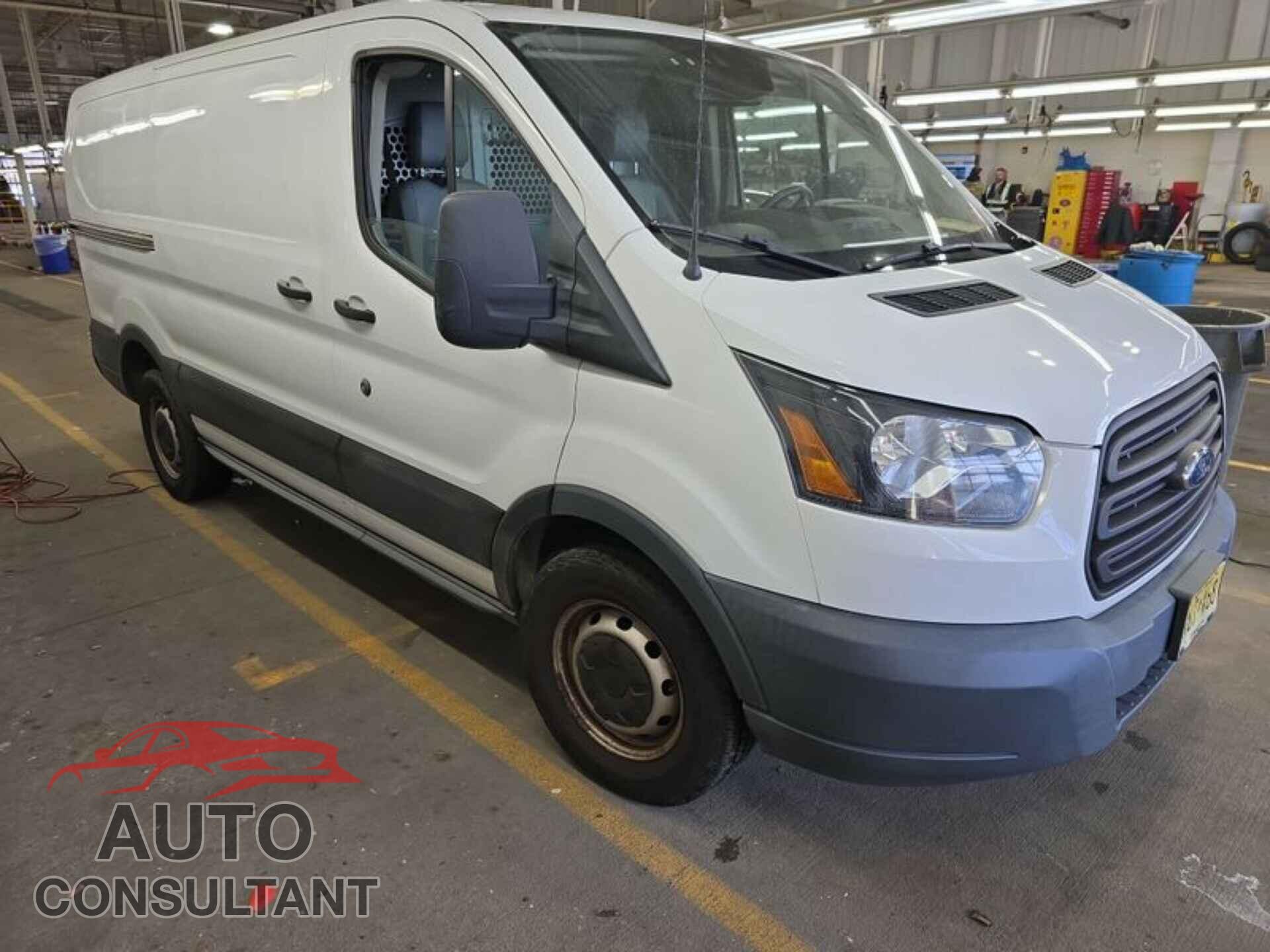 FORD TRANSIT-250 2016 - 1FTYR1YM4GKB54571