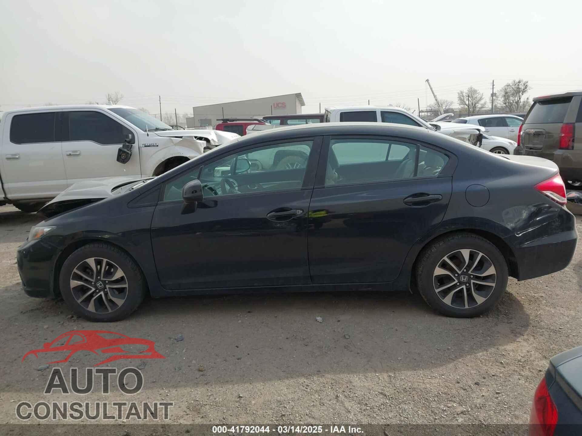 HONDA CIVIC 2013 - 19XFB2F86DE252166
