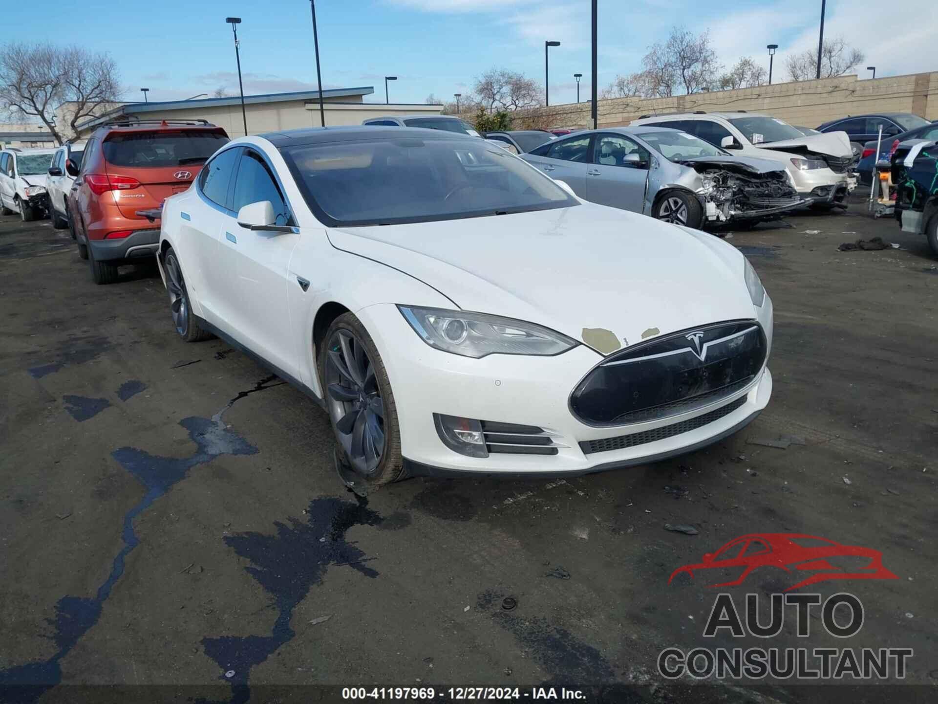 TESLA MODEL S 2013 - 5YJSA1CP5DFP24939