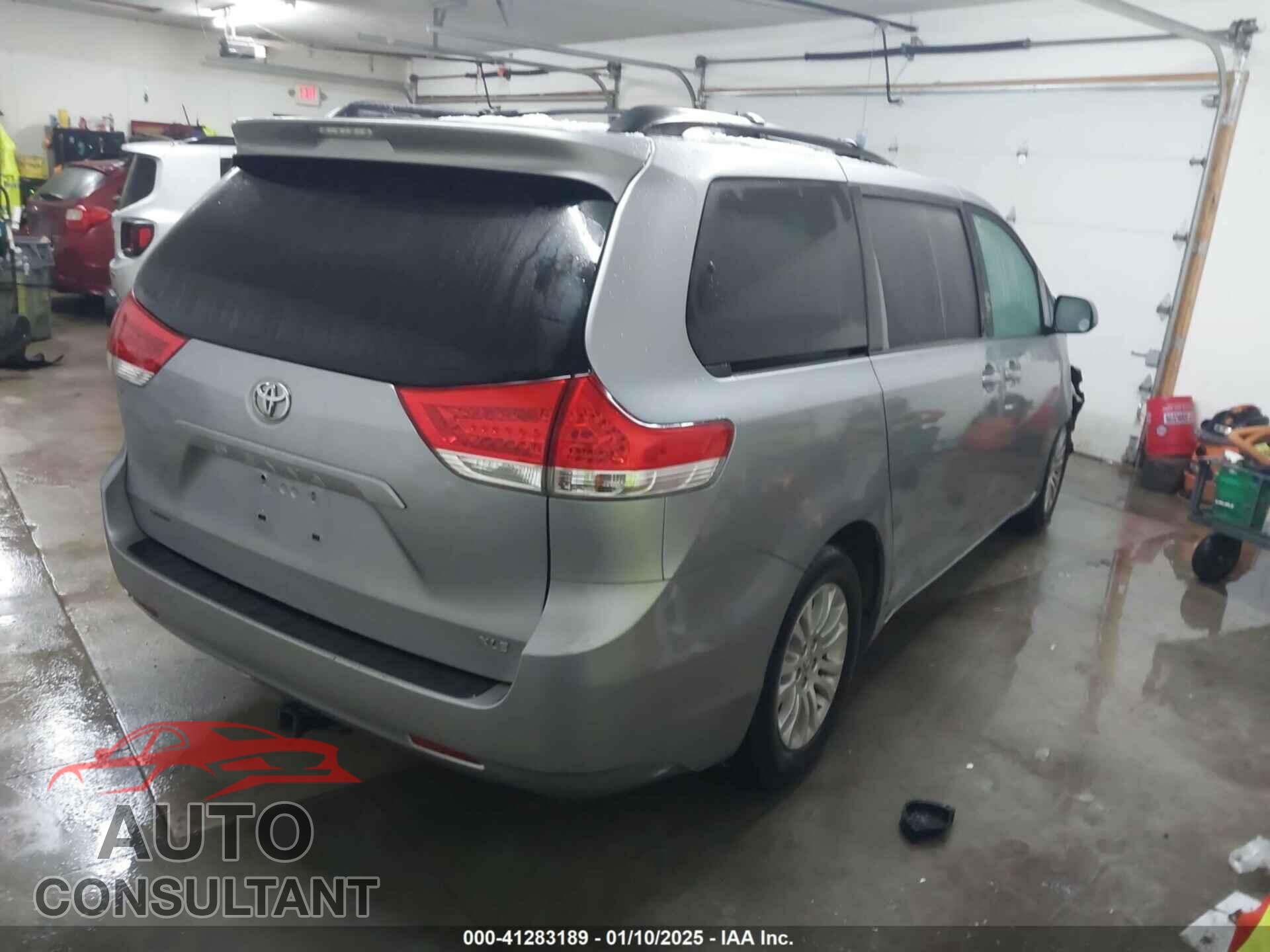 TOYOTA SIENNA 2013 - 5TDYK3DC8DS385863