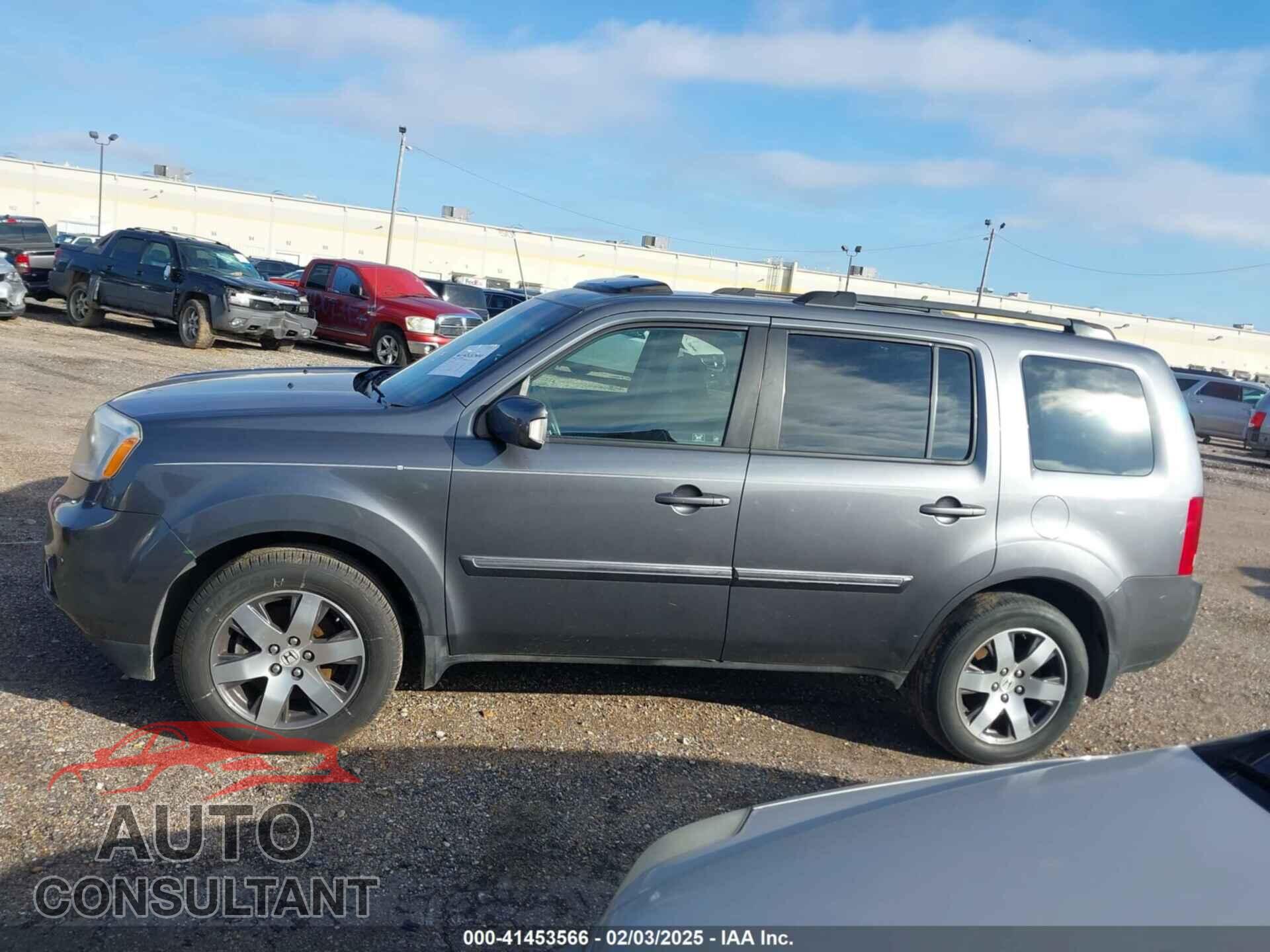 HONDA PILOT 2012 - 5FNYF3H96CB041874