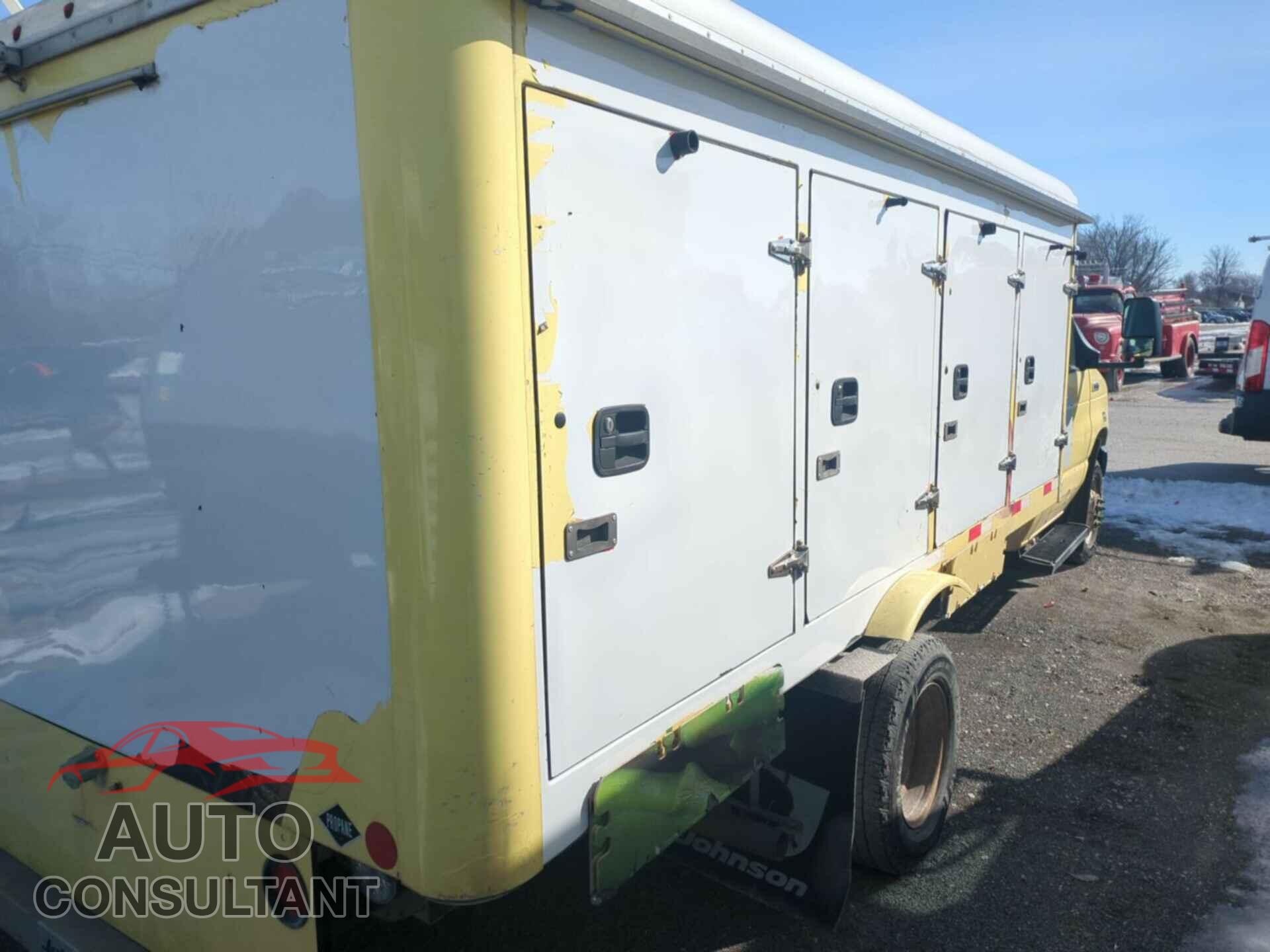 FORD ECONOLINE 2018 - 1FDXE4FS9JDC33199