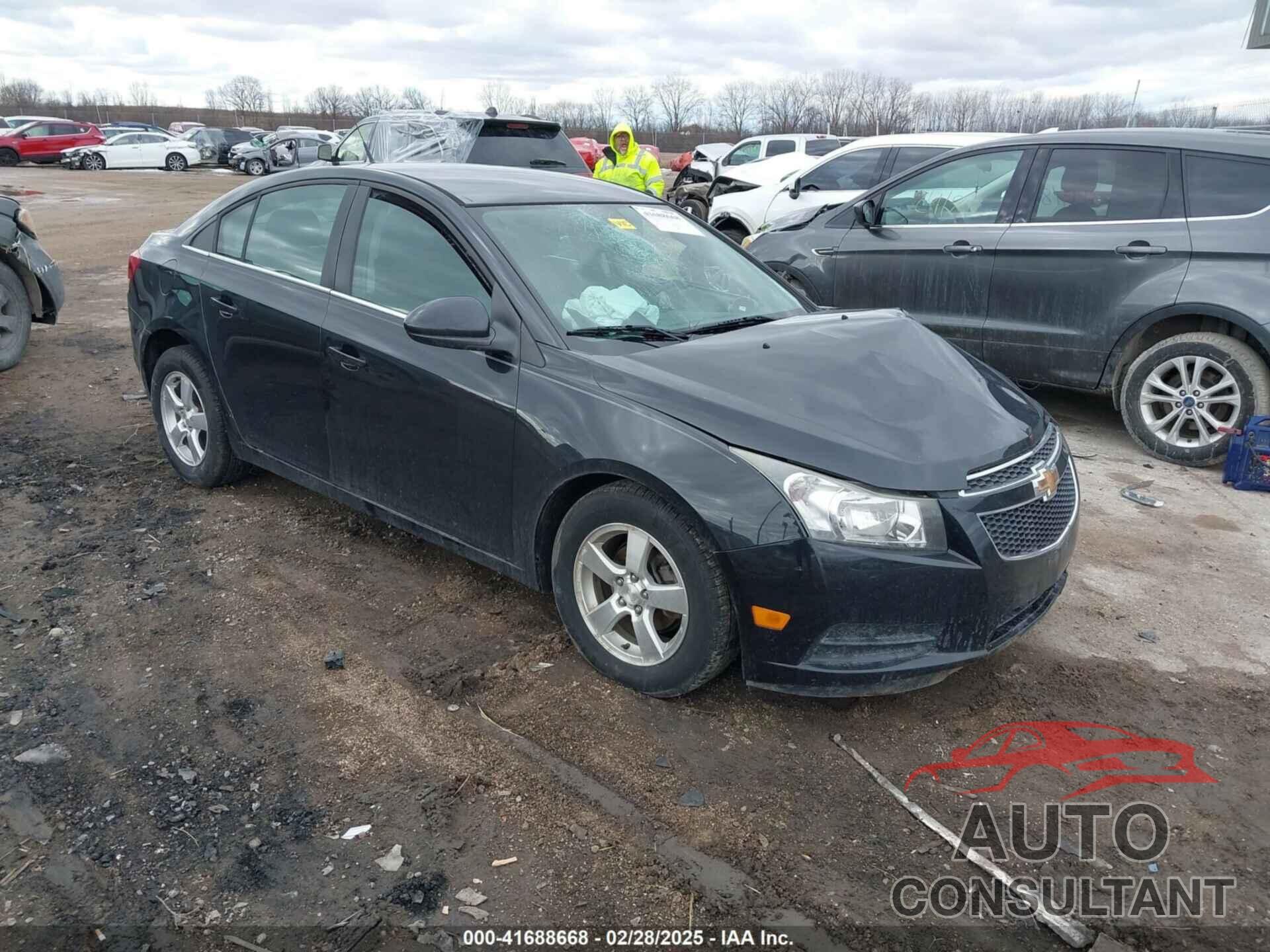 CHEVROLET CRUZE 2014 - 1G1PC5SB7E7214931