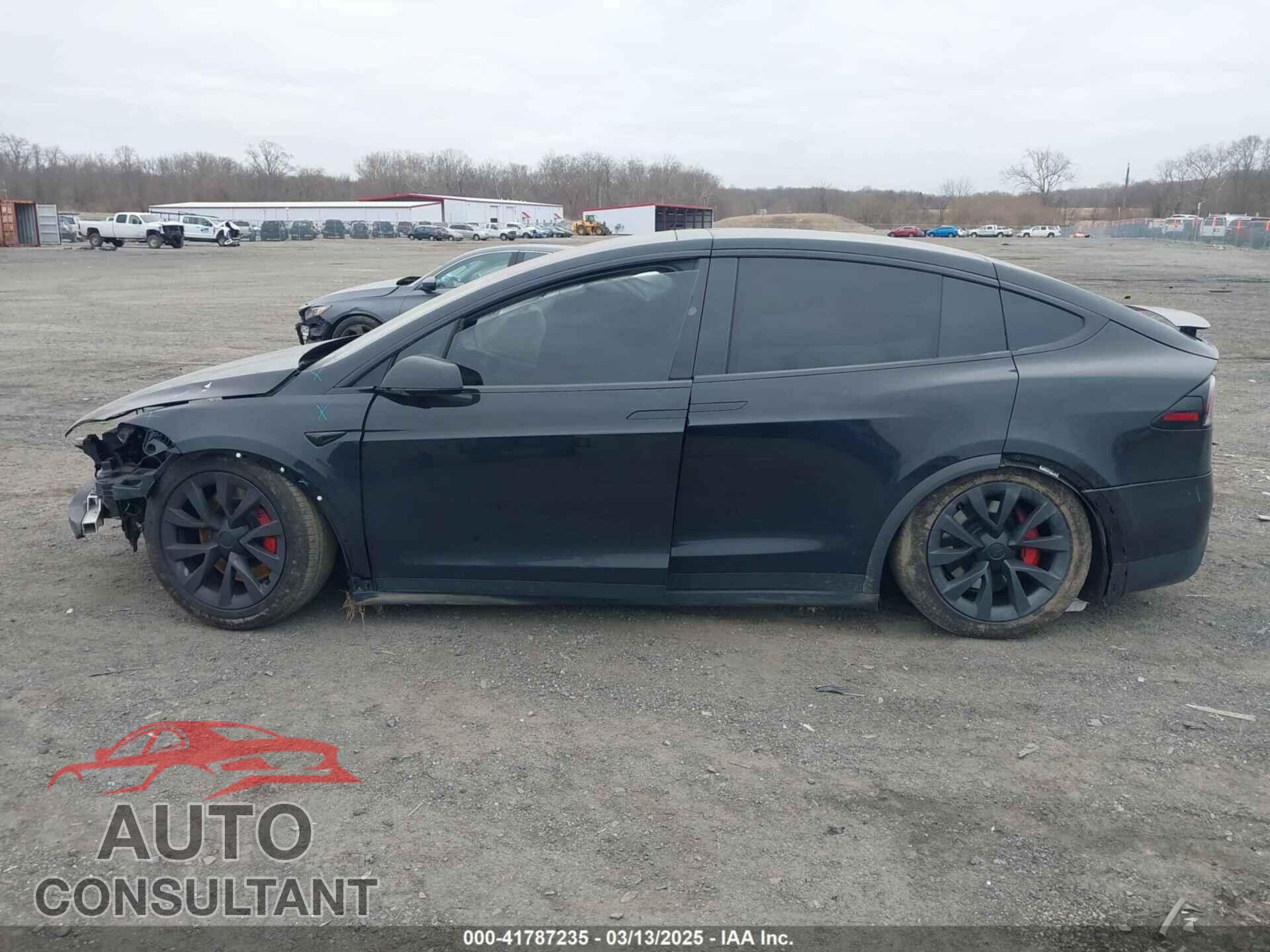 TESLA MODEL X 2023 - 7SAXCBE6XPF418482