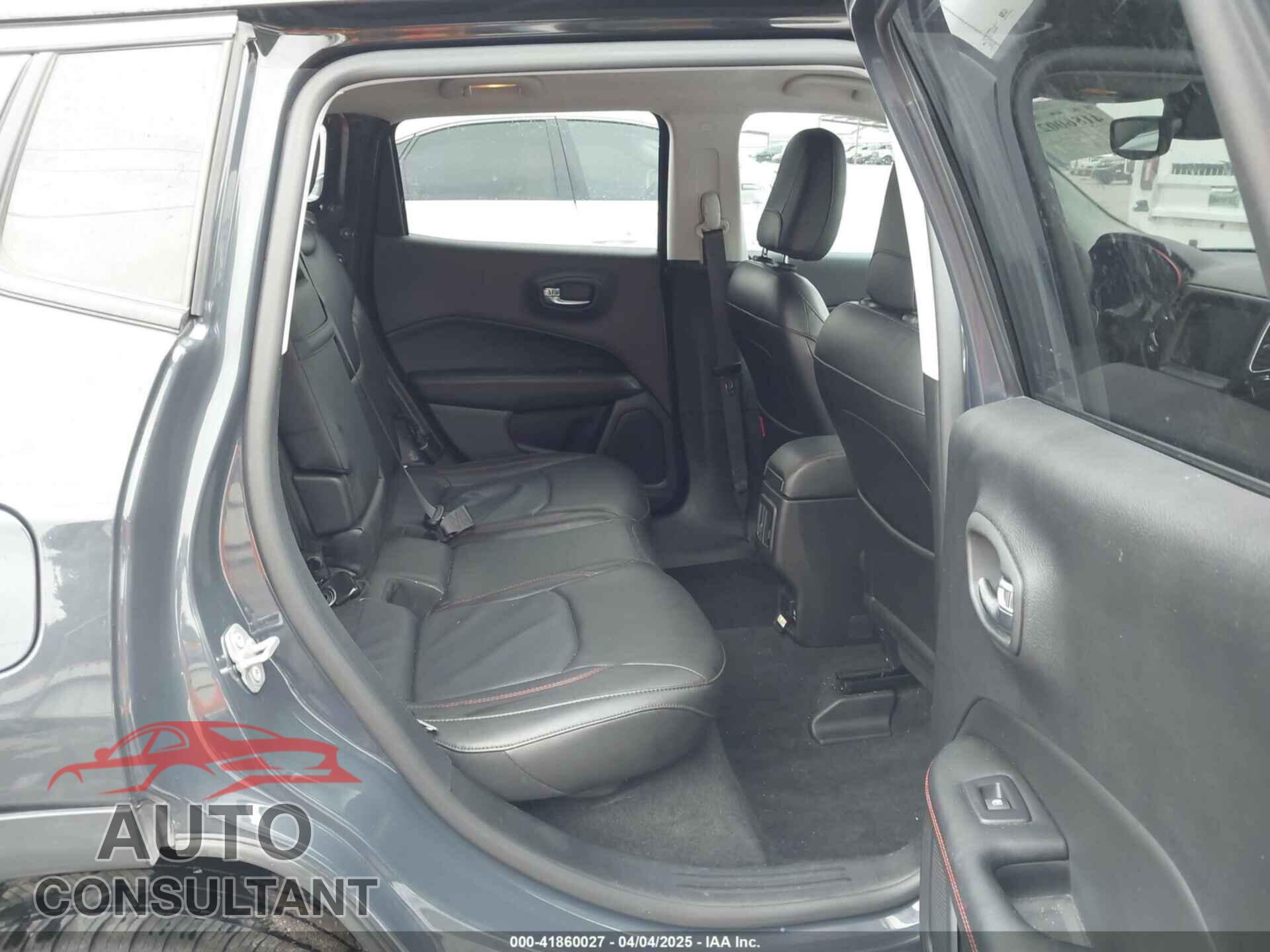 JEEP COMPASS 2018 - 3C4NJDDB5JT270609