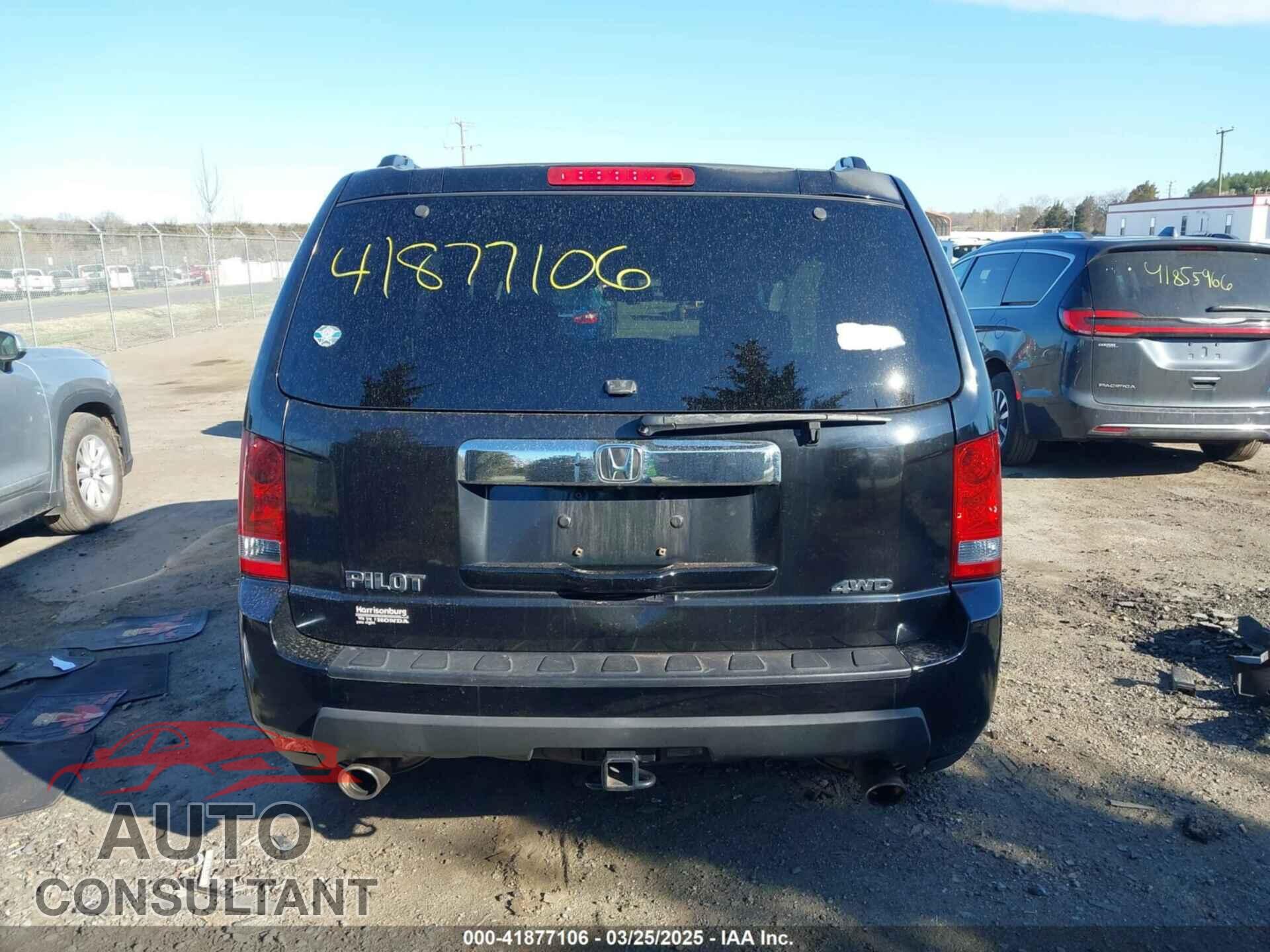 HONDA PILOT 2011 - 5FNYF4H51BB023347