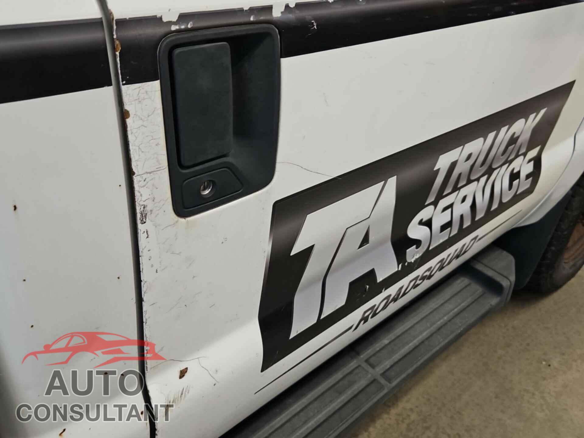 FORD F-350 CHASSIS 2012 - 1FDBF3F64CEC77631