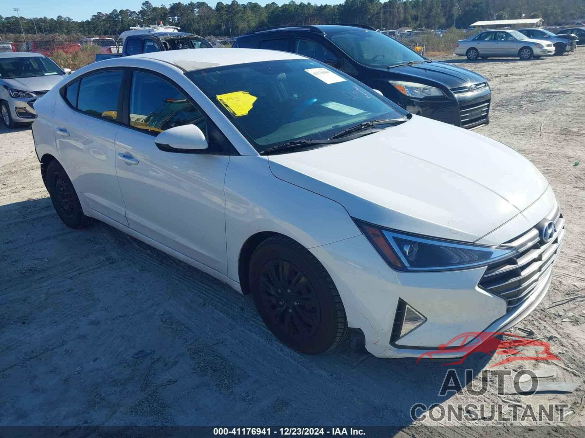 HYUNDAI ELANTRA 2019 - 5NPD74LF0KH442495