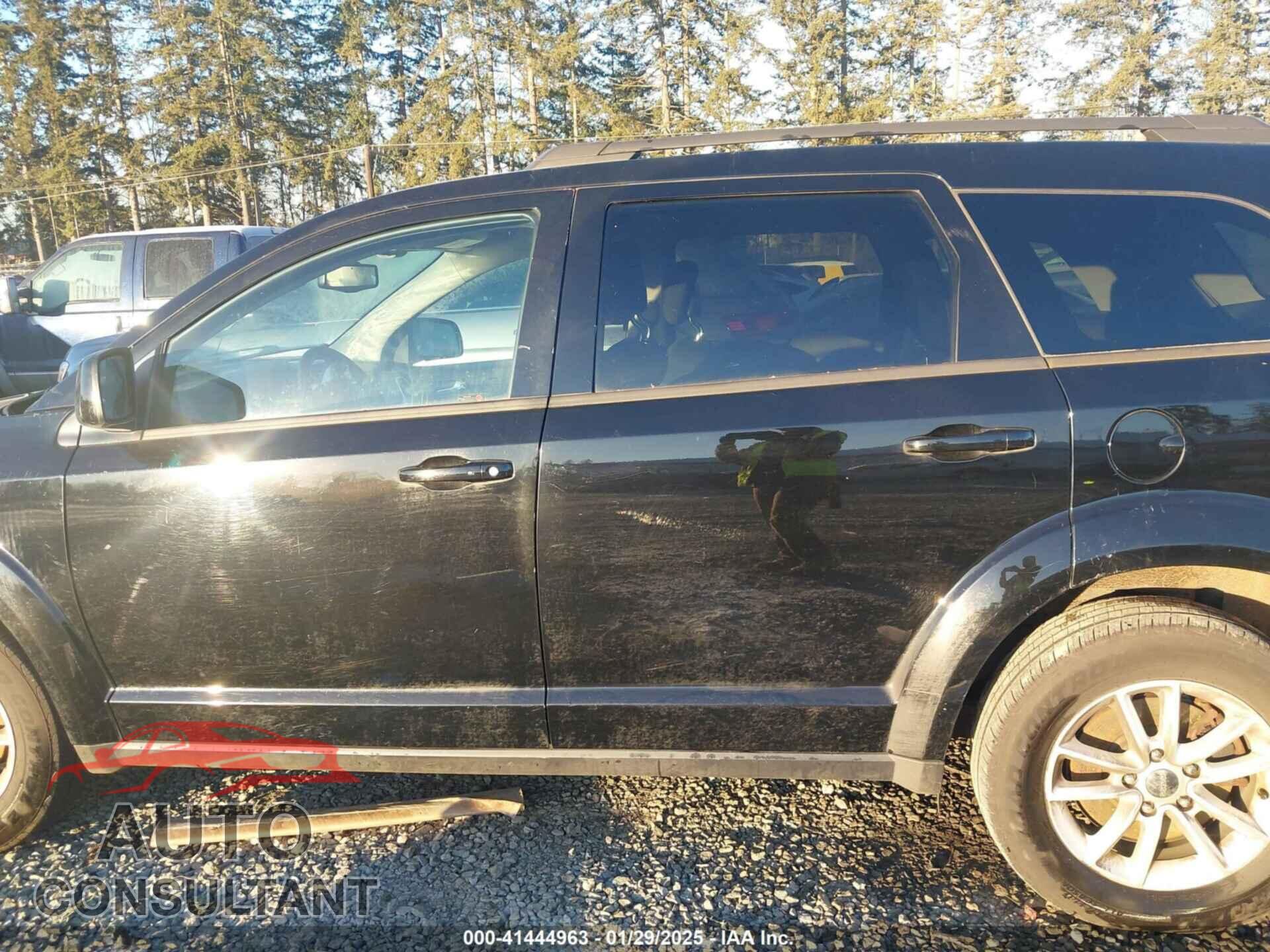 DODGE JOURNEY 2015 - 3C4PDDBGXFT749114