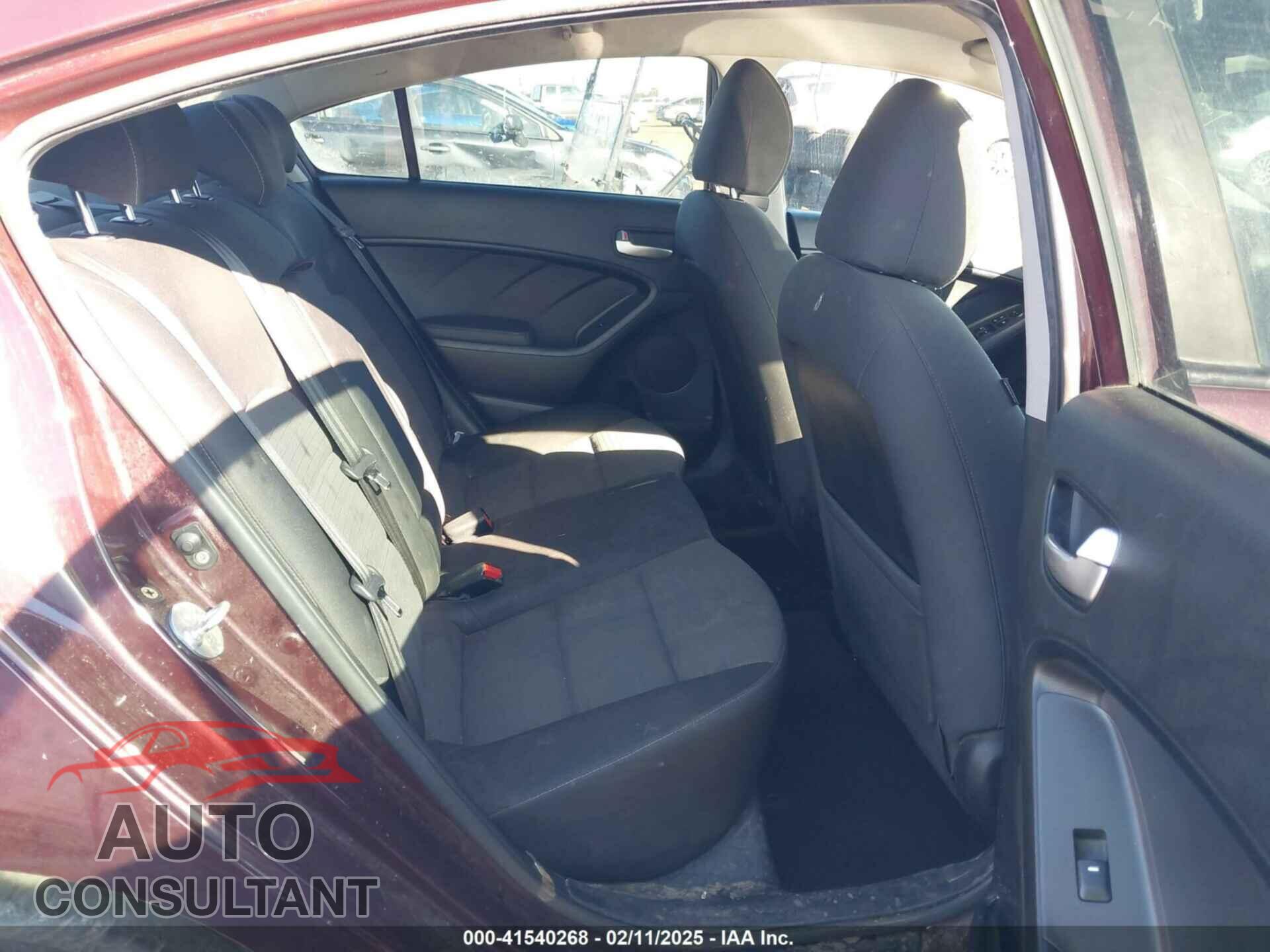 KIA FORTE 2017 - 3KPFL4A72HE047618