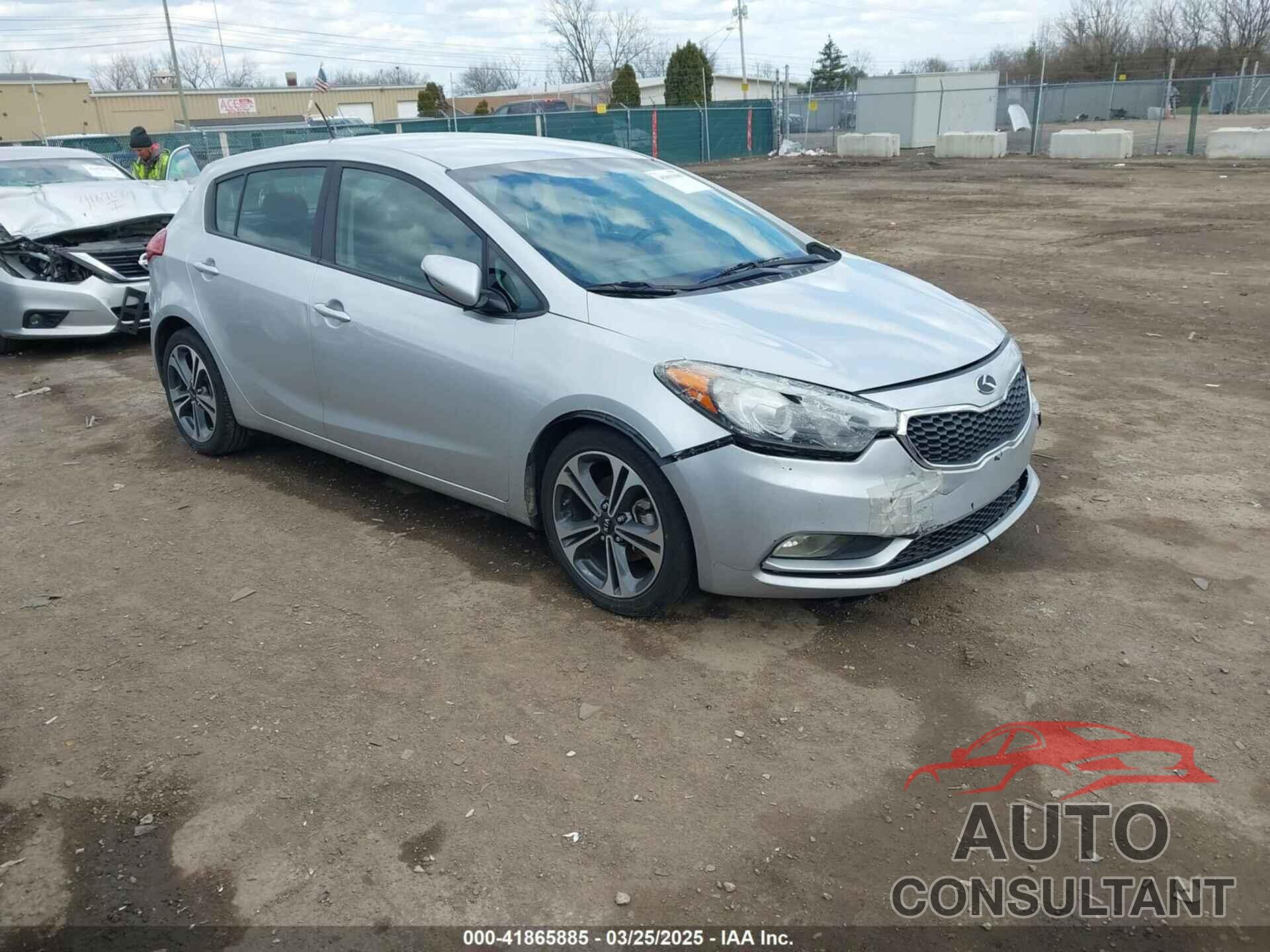 KIA FORTE 5-DOOR 2016 - KNAFK5A84G5637232