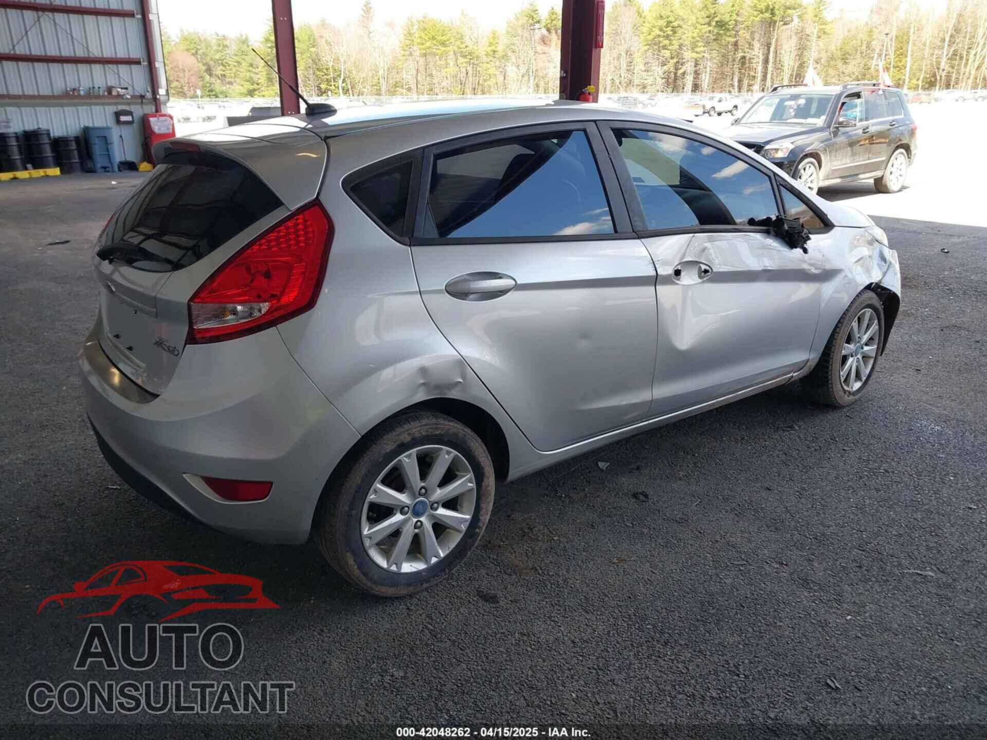 FORD FIESTA 2013 - 3FADP4EJ2DM173842