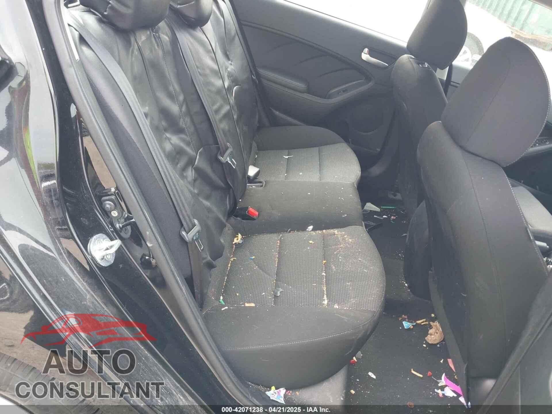 KIA FORTE 2017 - 3KPFK4A77HE027741
