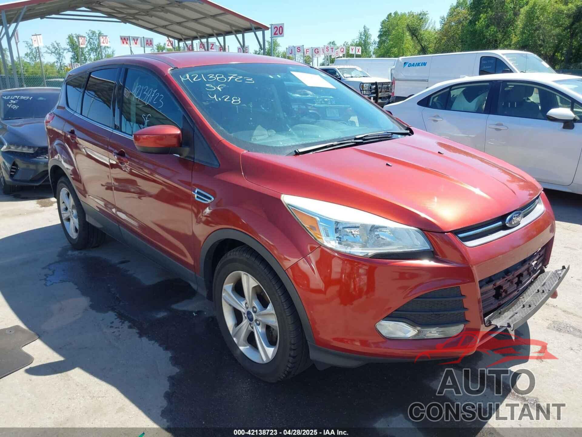 FORD ESCAPE 2015 - 1FMCU0G76FUA37832