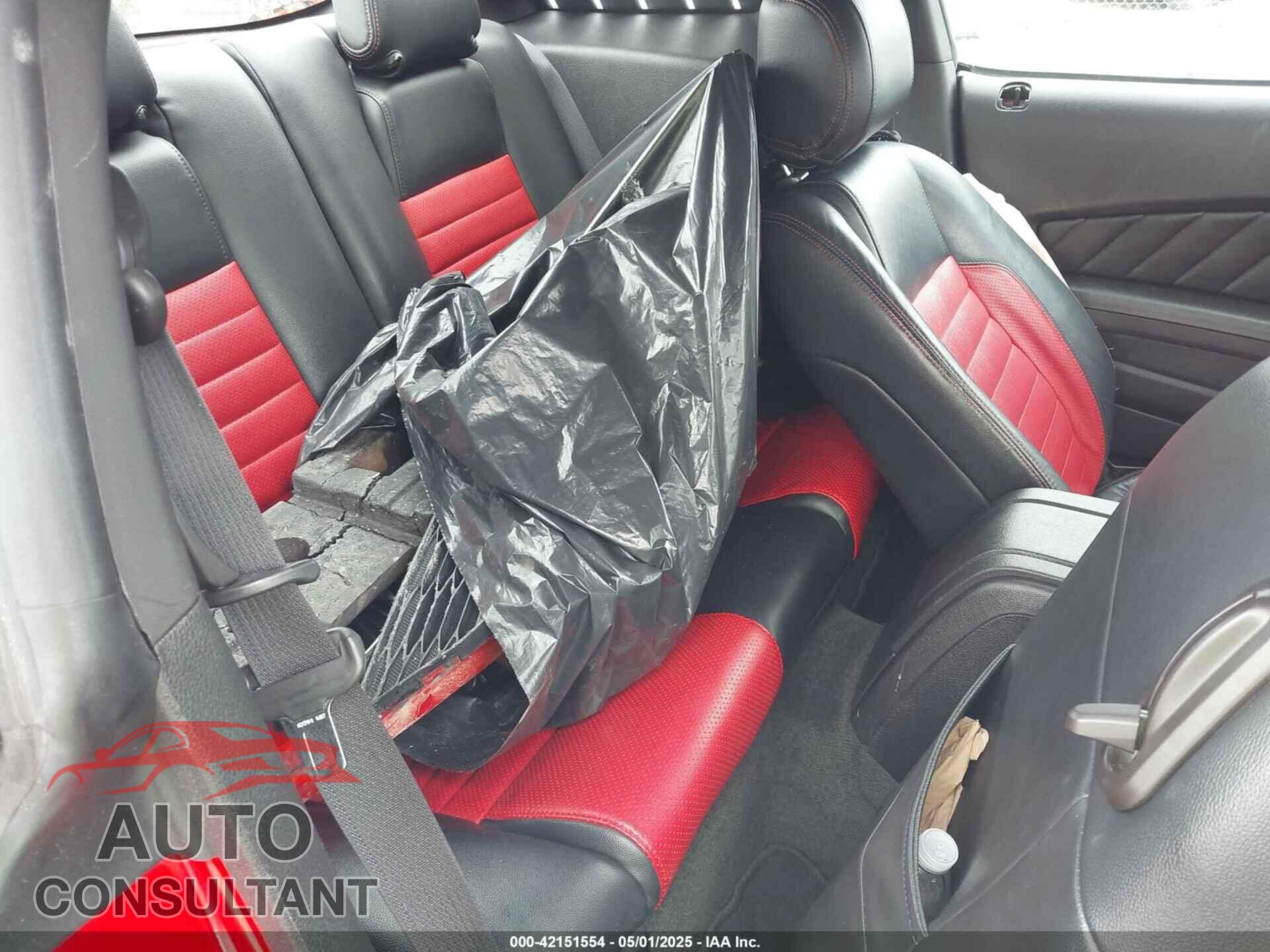 FORD MUSTANG 2014 - 1ZVBP8AM7E5276865
