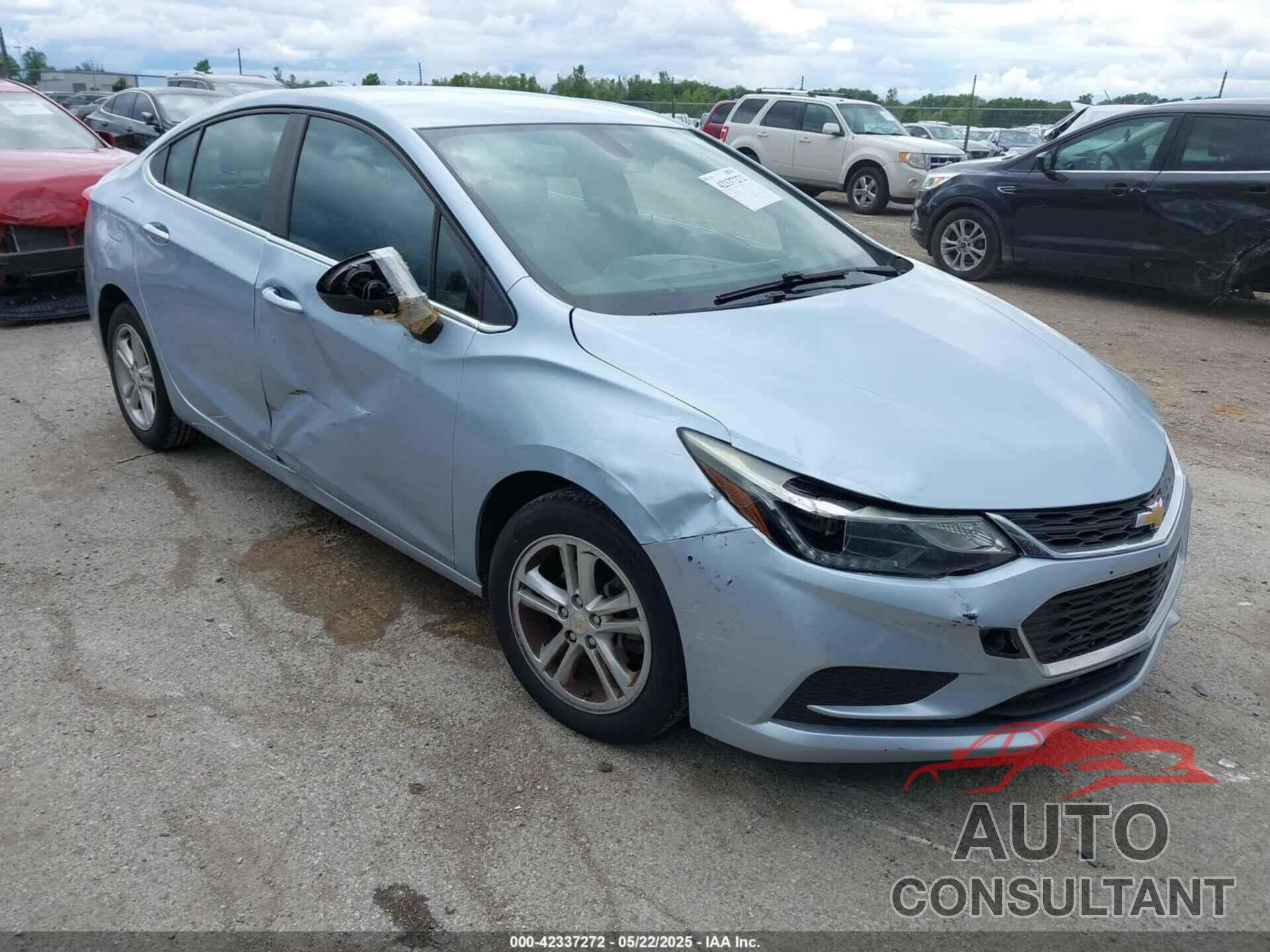 CHEVROLET CRUZE 2018 - 1G1BE5SM3J7139645
