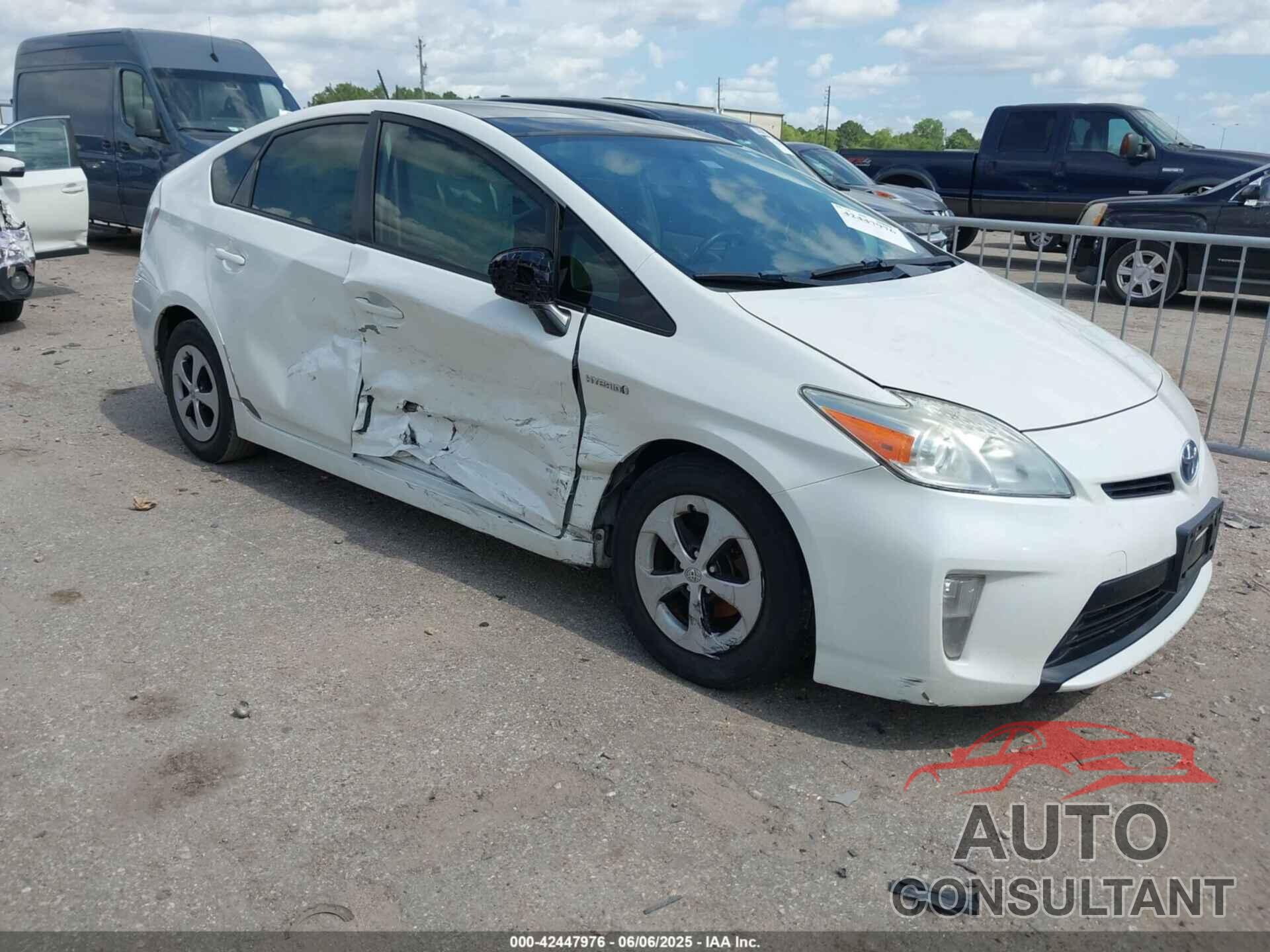 TOYOTA PRIUS 2013 - JTDKN3DU1D5666754