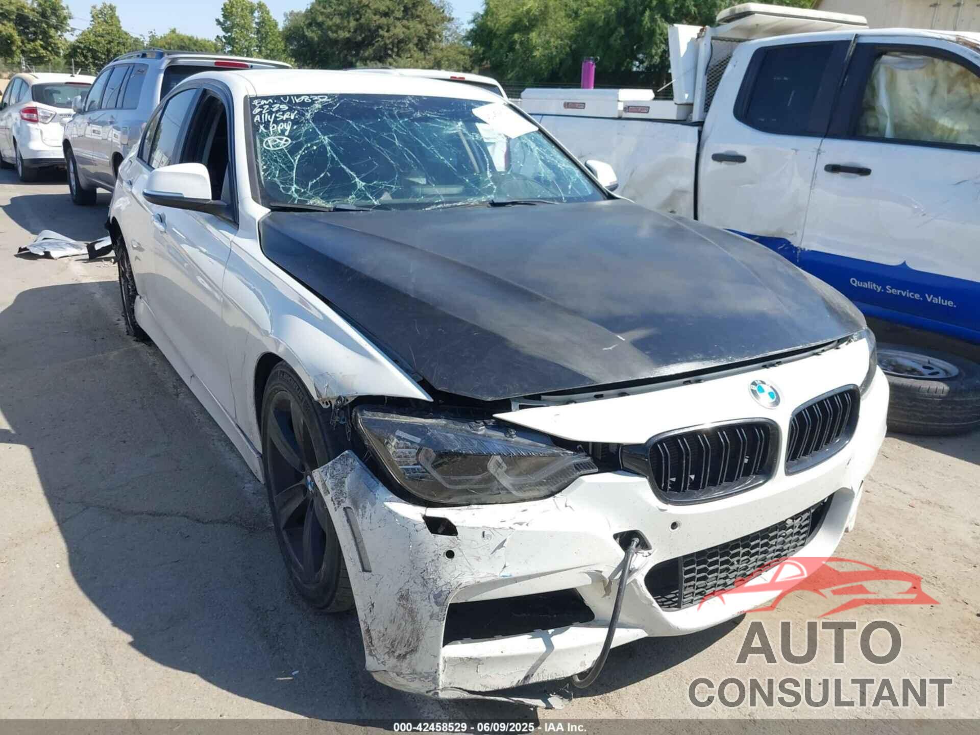 BMW 320I 2017 - WBA8E1G30HNU16832