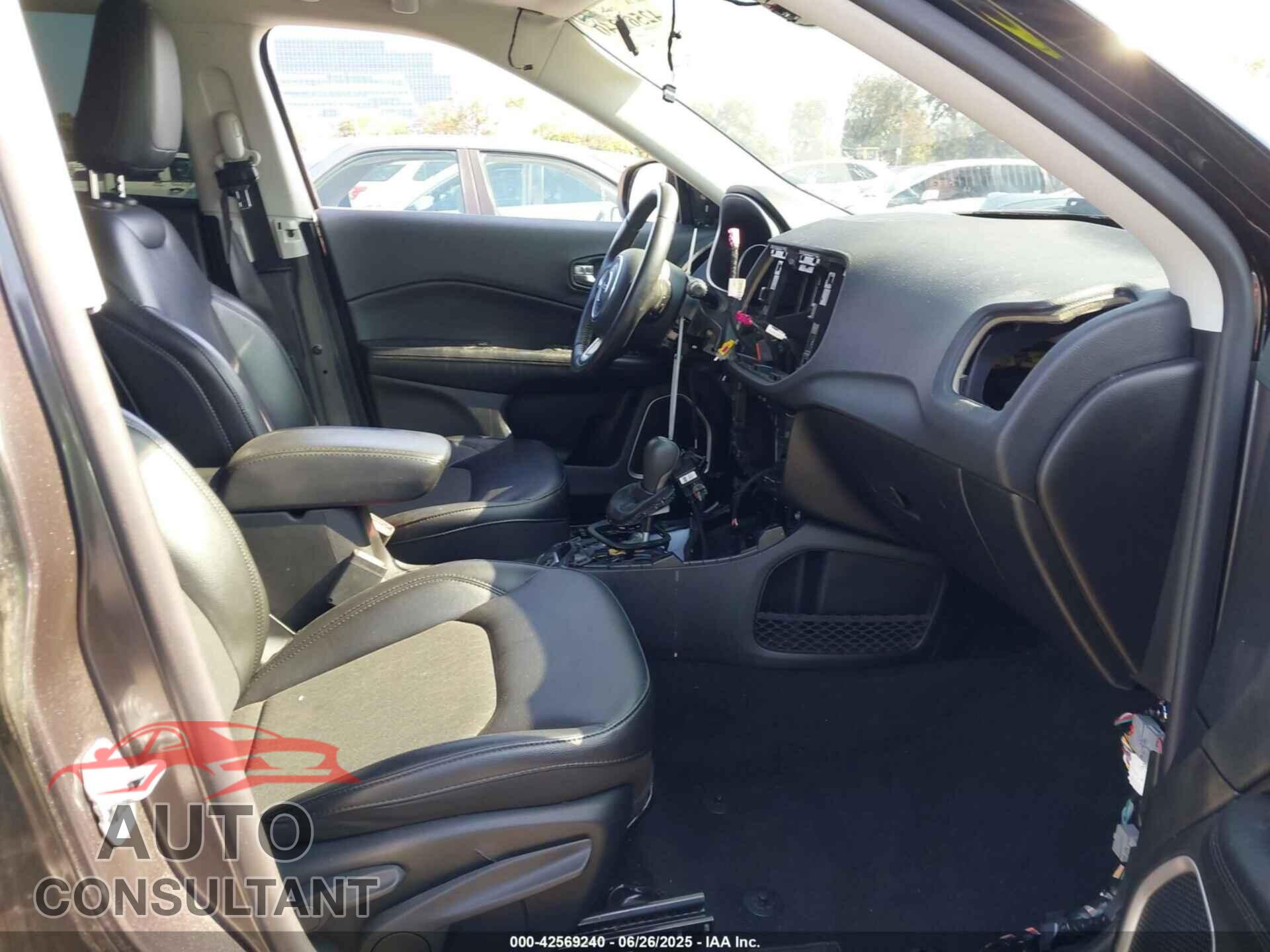 JEEP COMPASS 2019 - 3C4NJCBB9KT832669