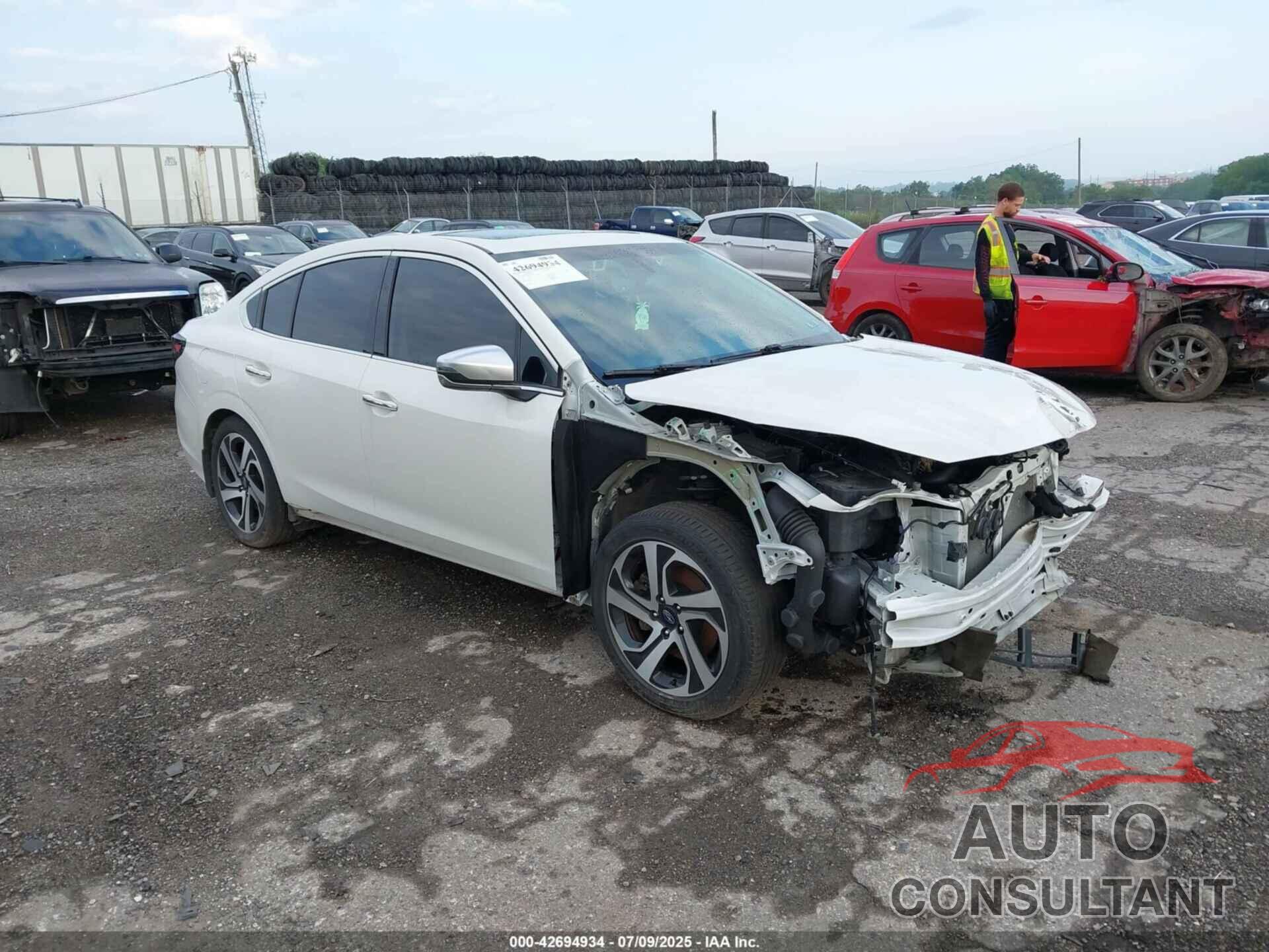 SUBARU LEGACY 2022 - 4S3BWGP66N3016882