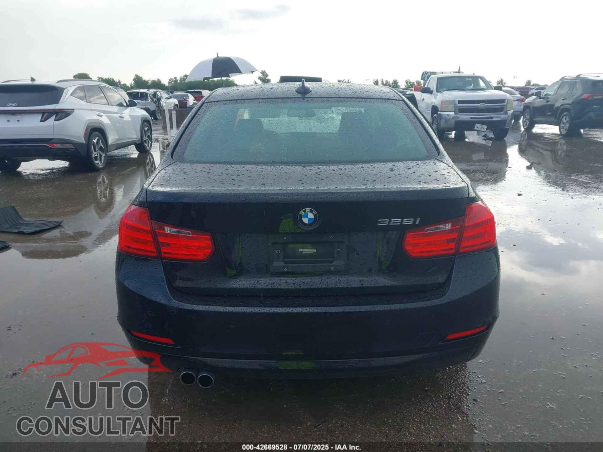BMW 328I 2015 - WBA3A5C56FF610079
