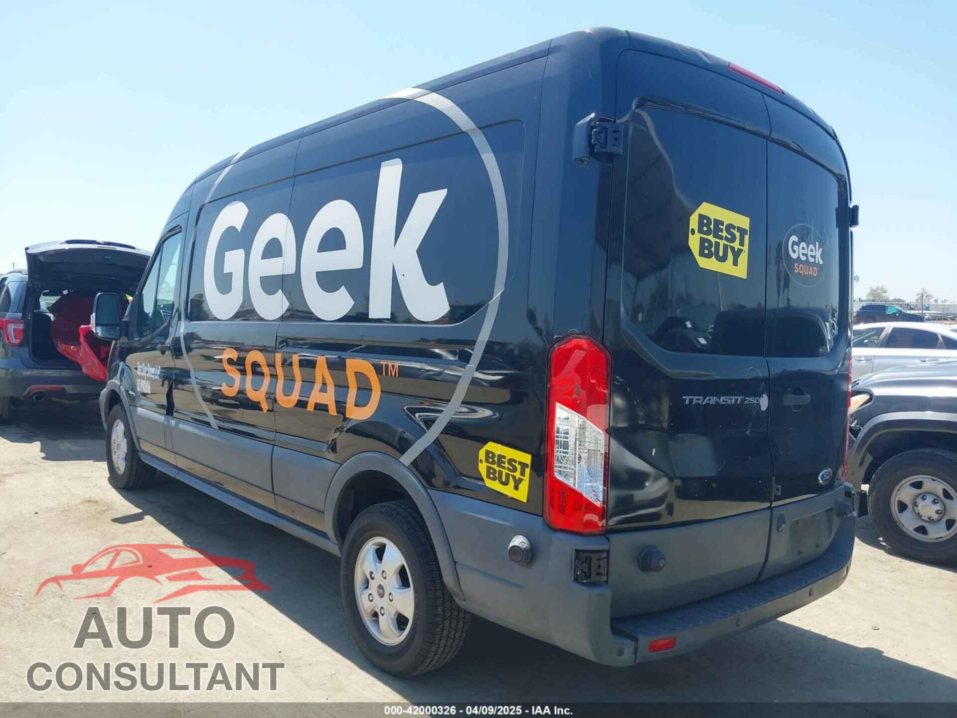 FORD TRANSIT-250 2017 - 1FTYR2CM7HKB01975