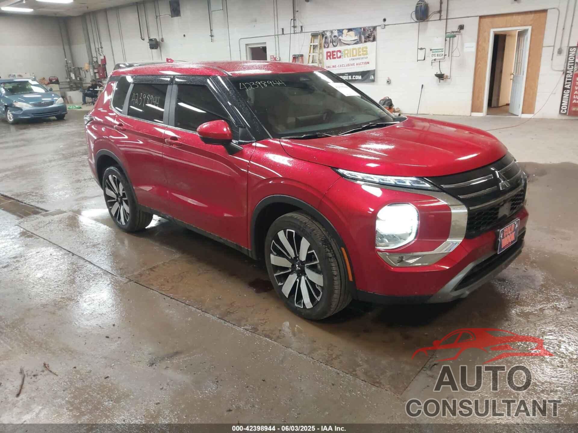 MITSUBISHI OUTLANDER 2025 - JA4J4VA82SZ014128