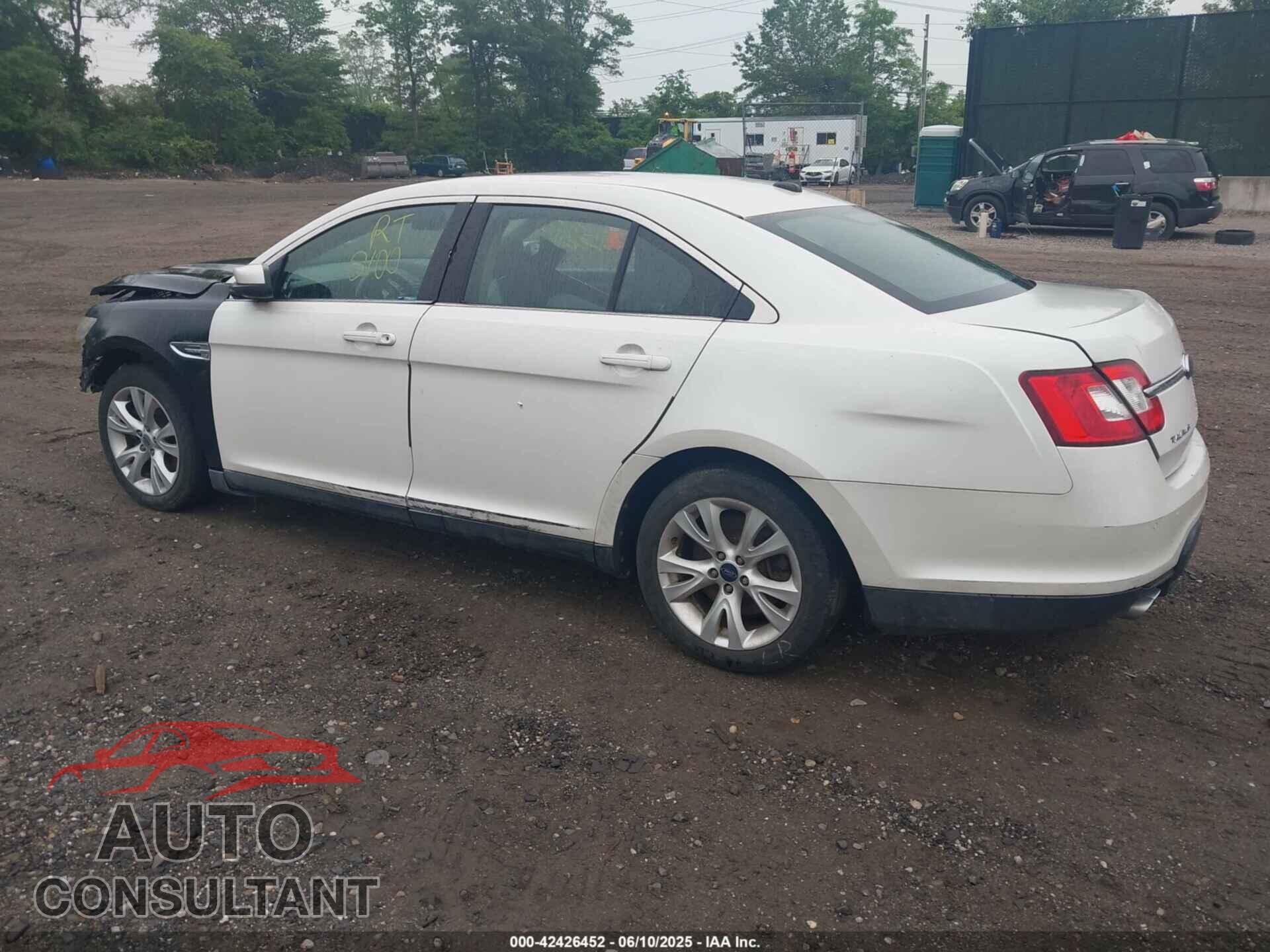 FORD TAURUS 2010 - 1FAHP2EW5AG156363