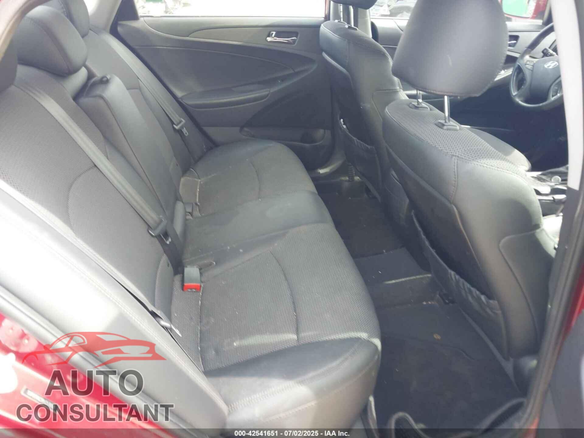 HYUNDAI SONATA 2011 - 5NPEC4AC2BH257650