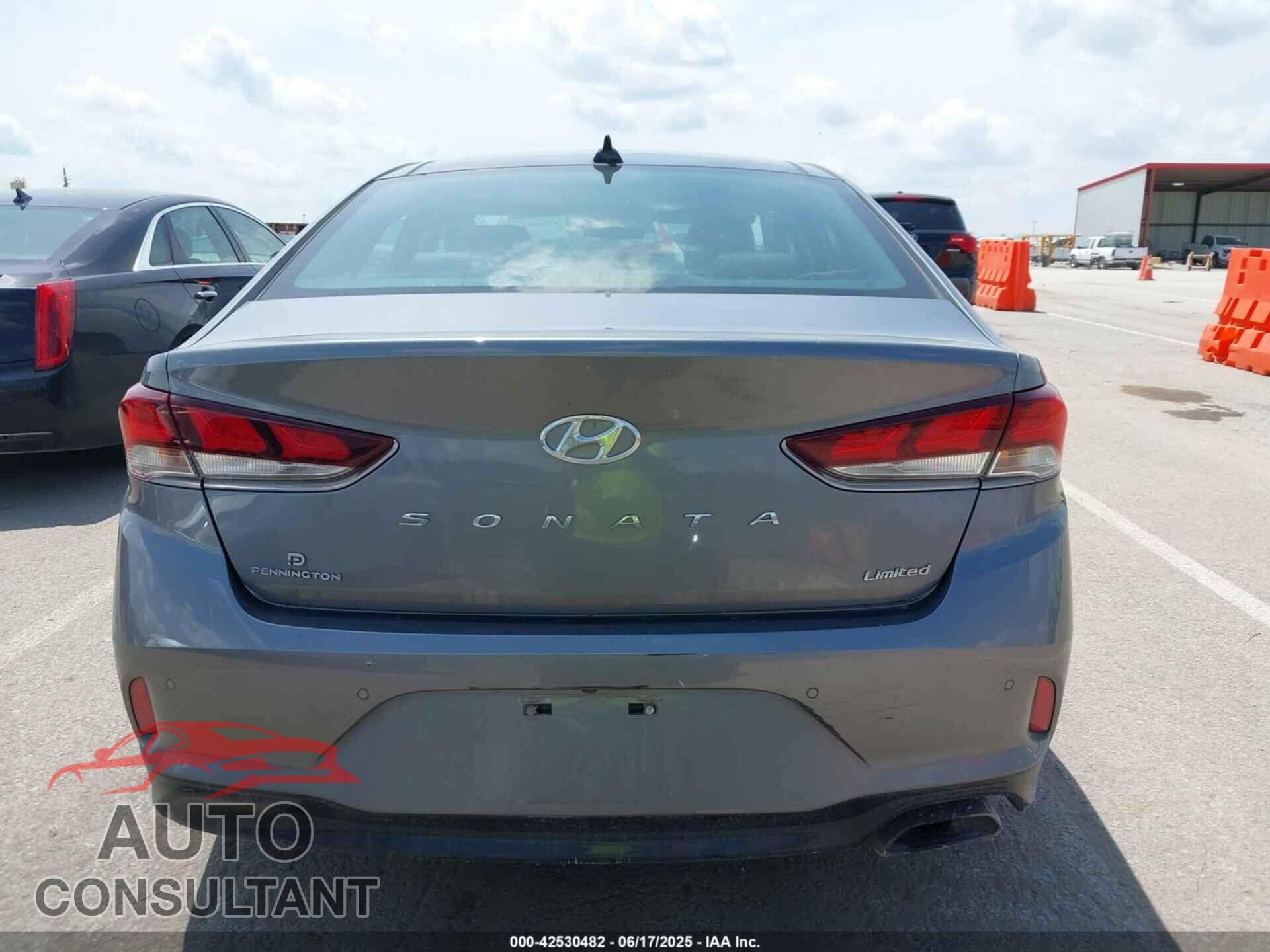 HYUNDAI SONATA 2018 - 5NPE34AF2JH728639