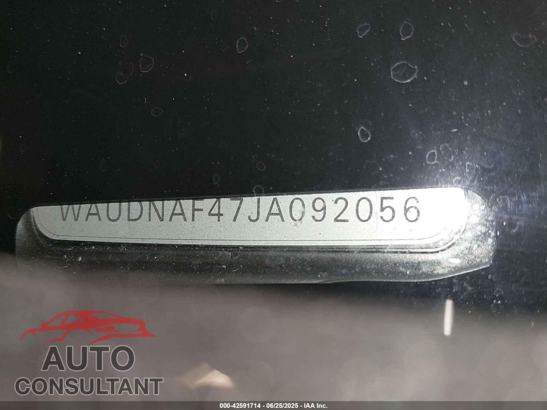 AUDI A4 2018 - WAUDNAF47JA092056