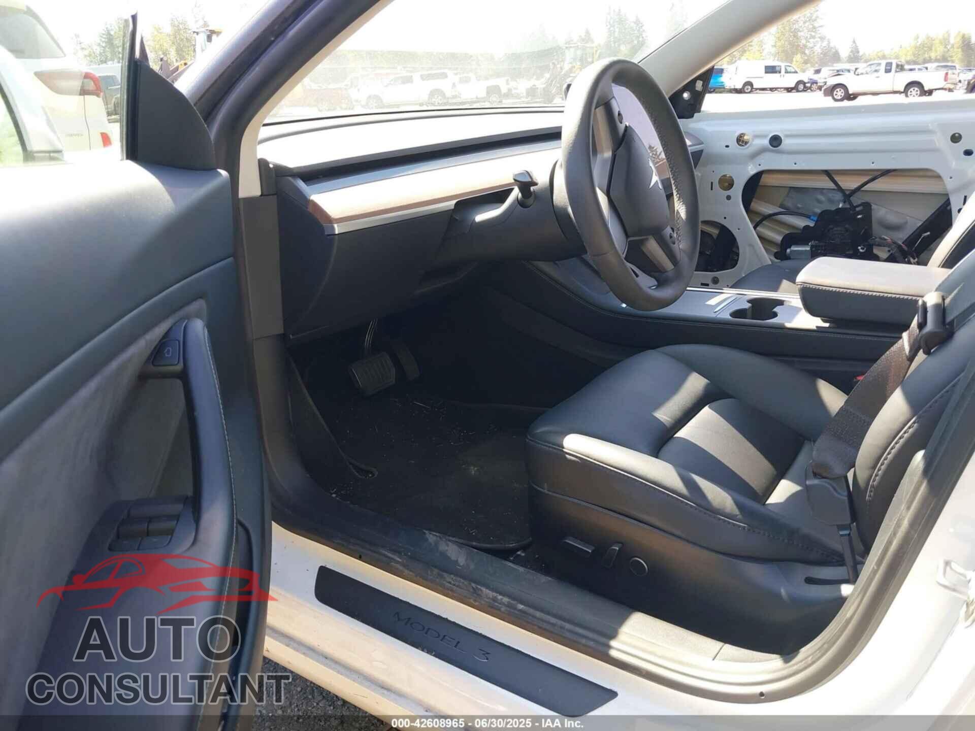 TESLA MODEL 3 2021 - 5YJ3E1EB9MF869539