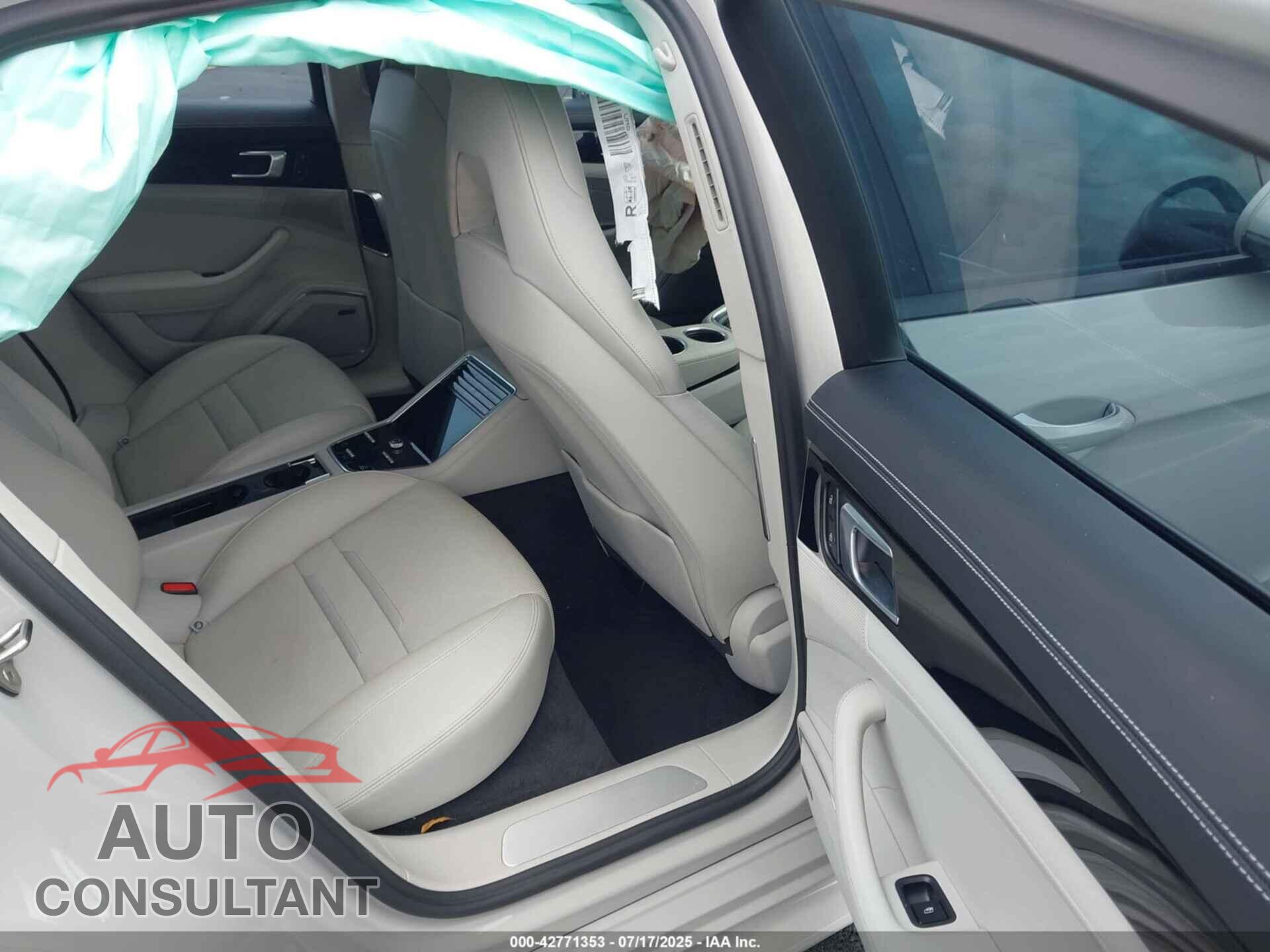 PORSCHE PANAMERA 2021 - WP0AJ2A71ML116403