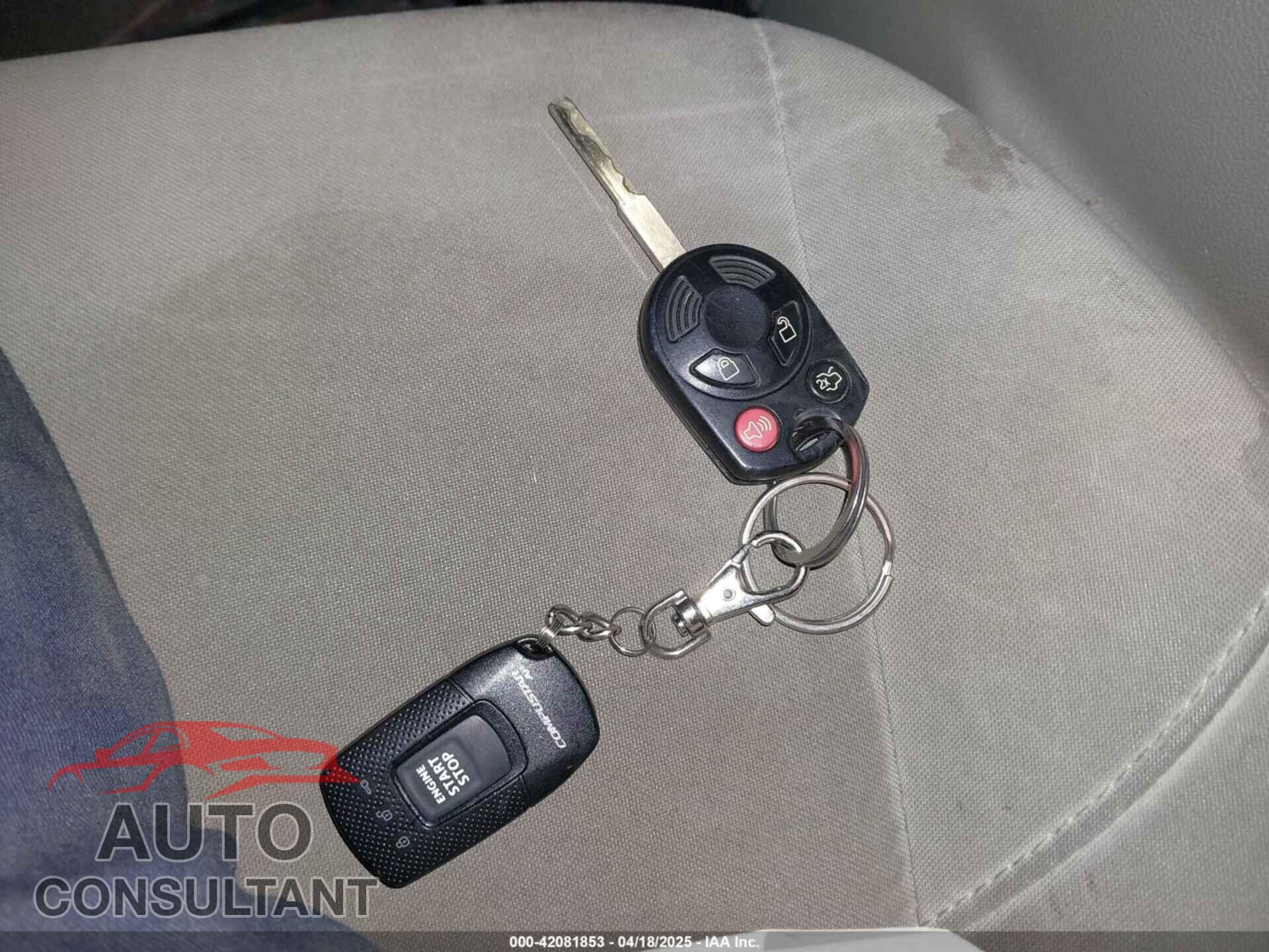 FORD FOCUS 2016 - 1FADP3K27GL271469