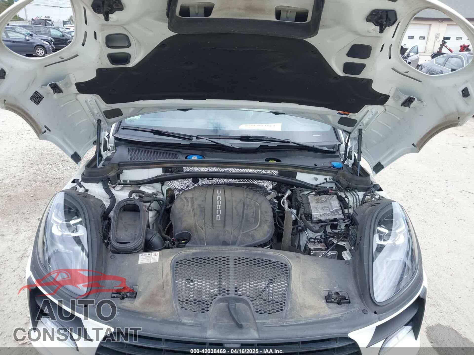 PORSCHE MACAN 2021 - WP1AA2A53MLB00846