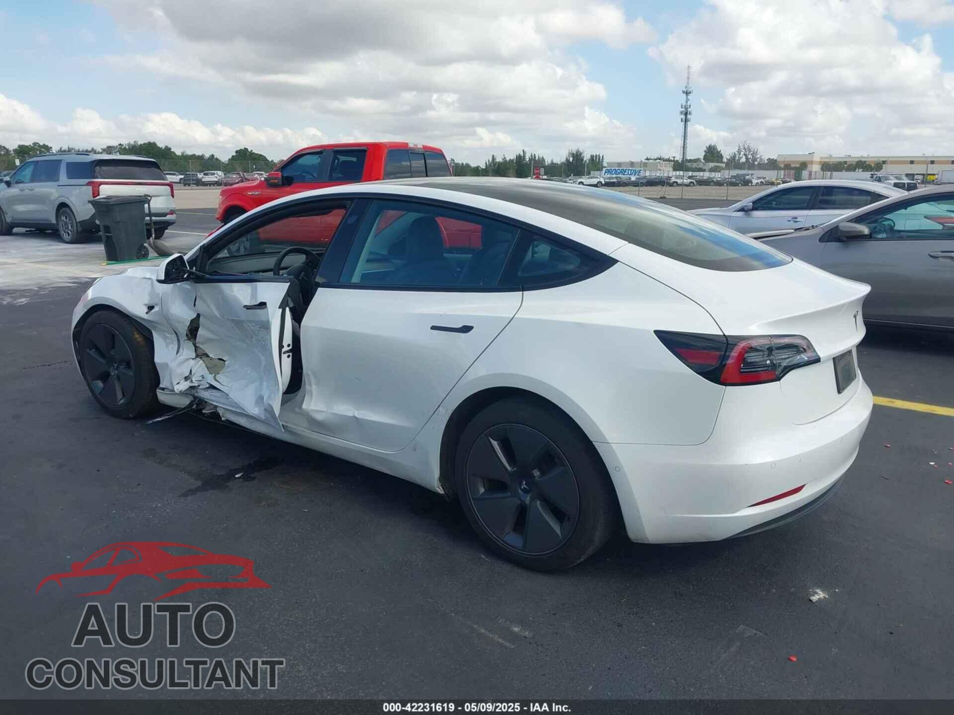 TESLA MODEL 3 2022 - 5YJ3E1EA2NF332648