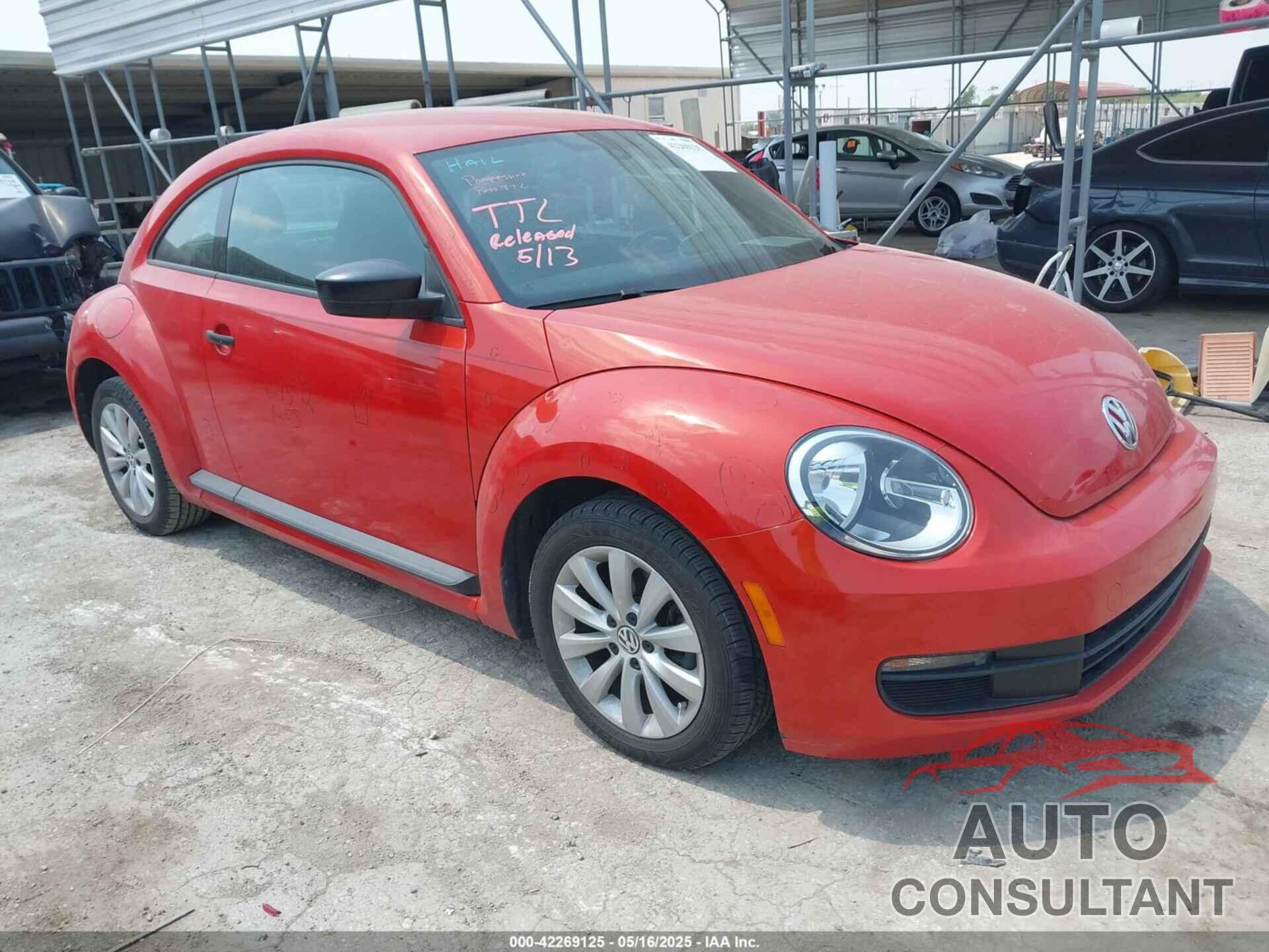 VOLKSWAGEN BEETLE 2016 - 3VWF17AT9GM619130