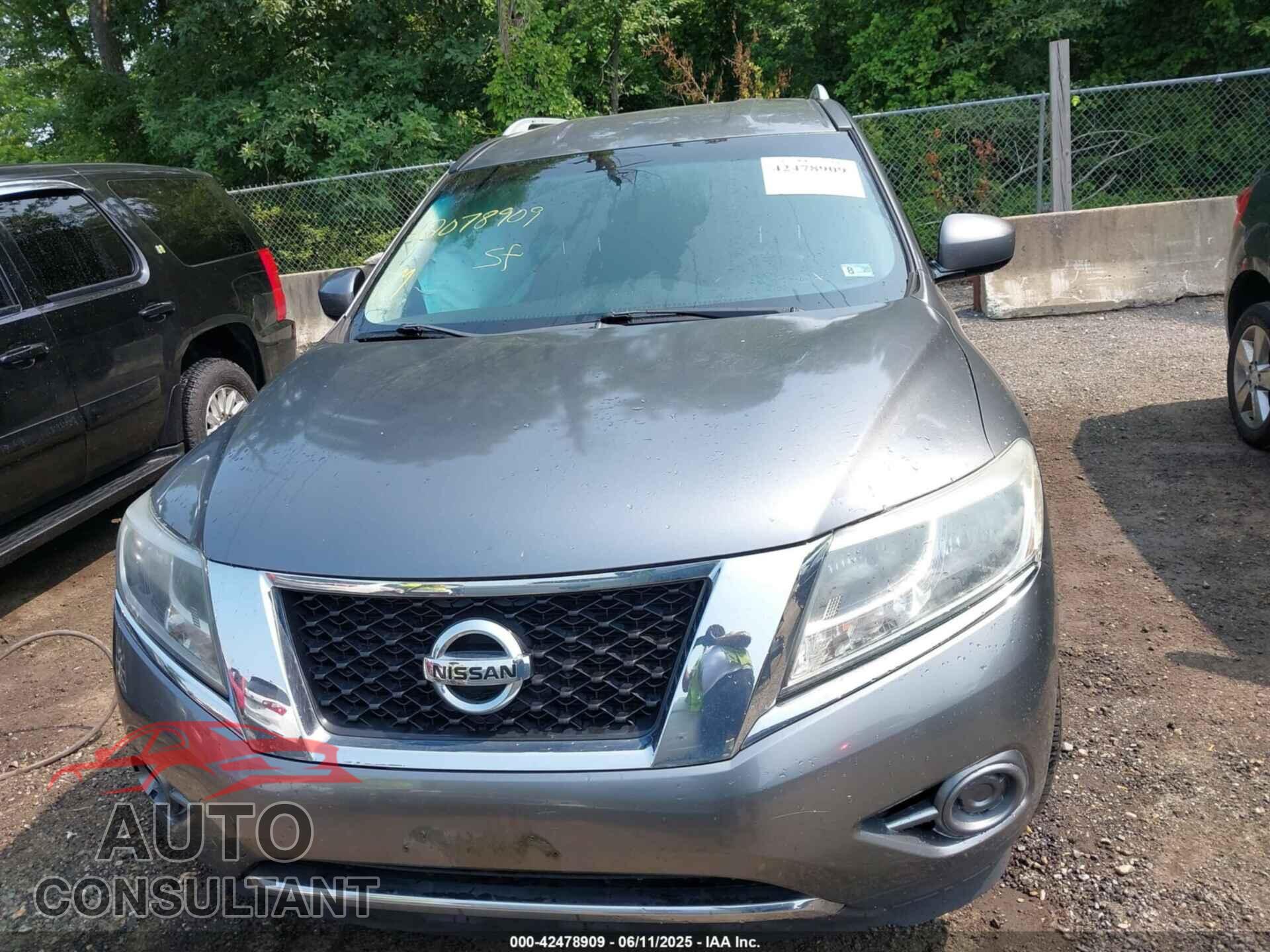 NISSAN PATHFINDER 2015 - 5N1AR2MM5FC683058