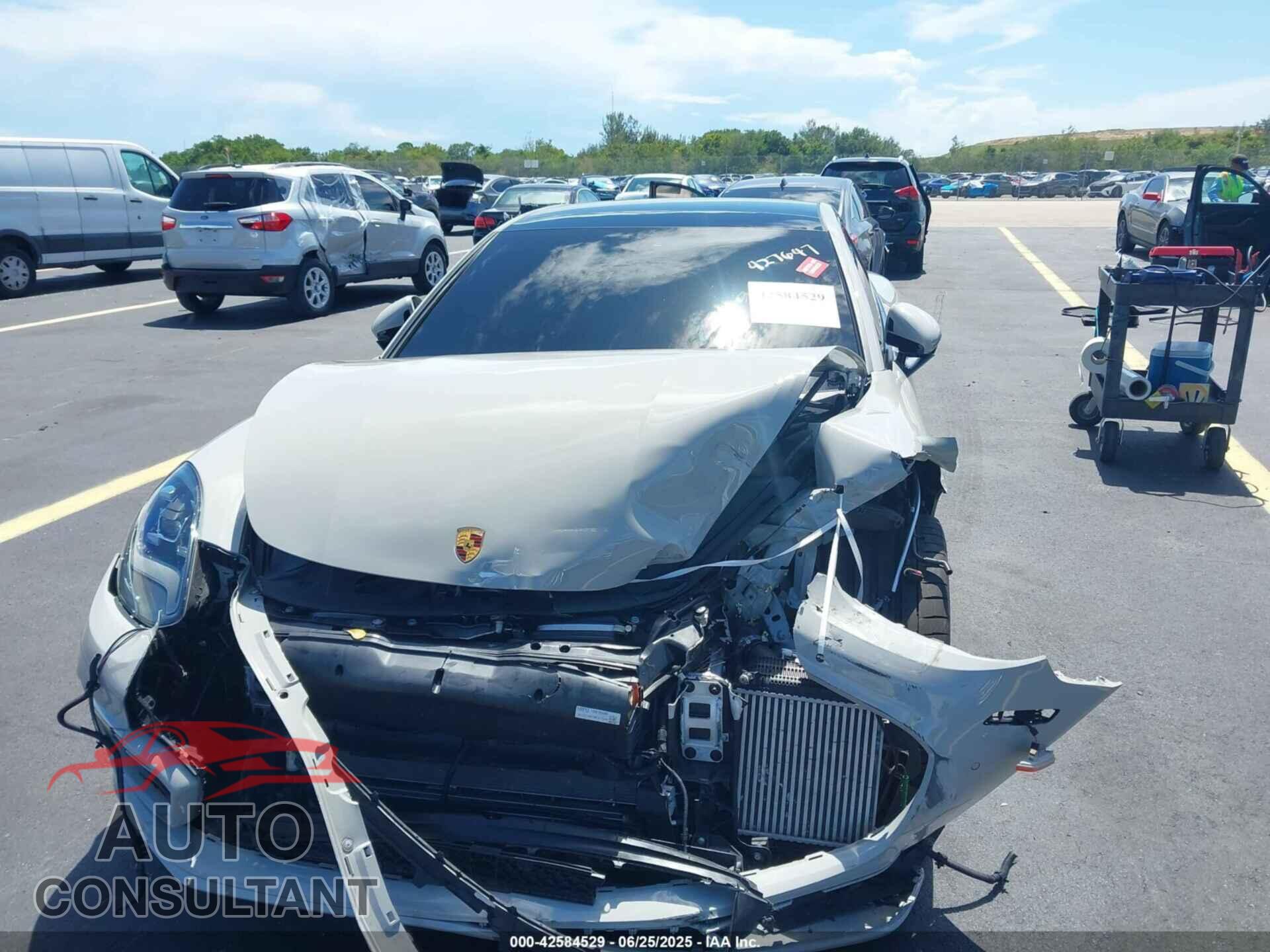 PORSCHE PANAMERA 2021 - WP0AJ2A78ML116401