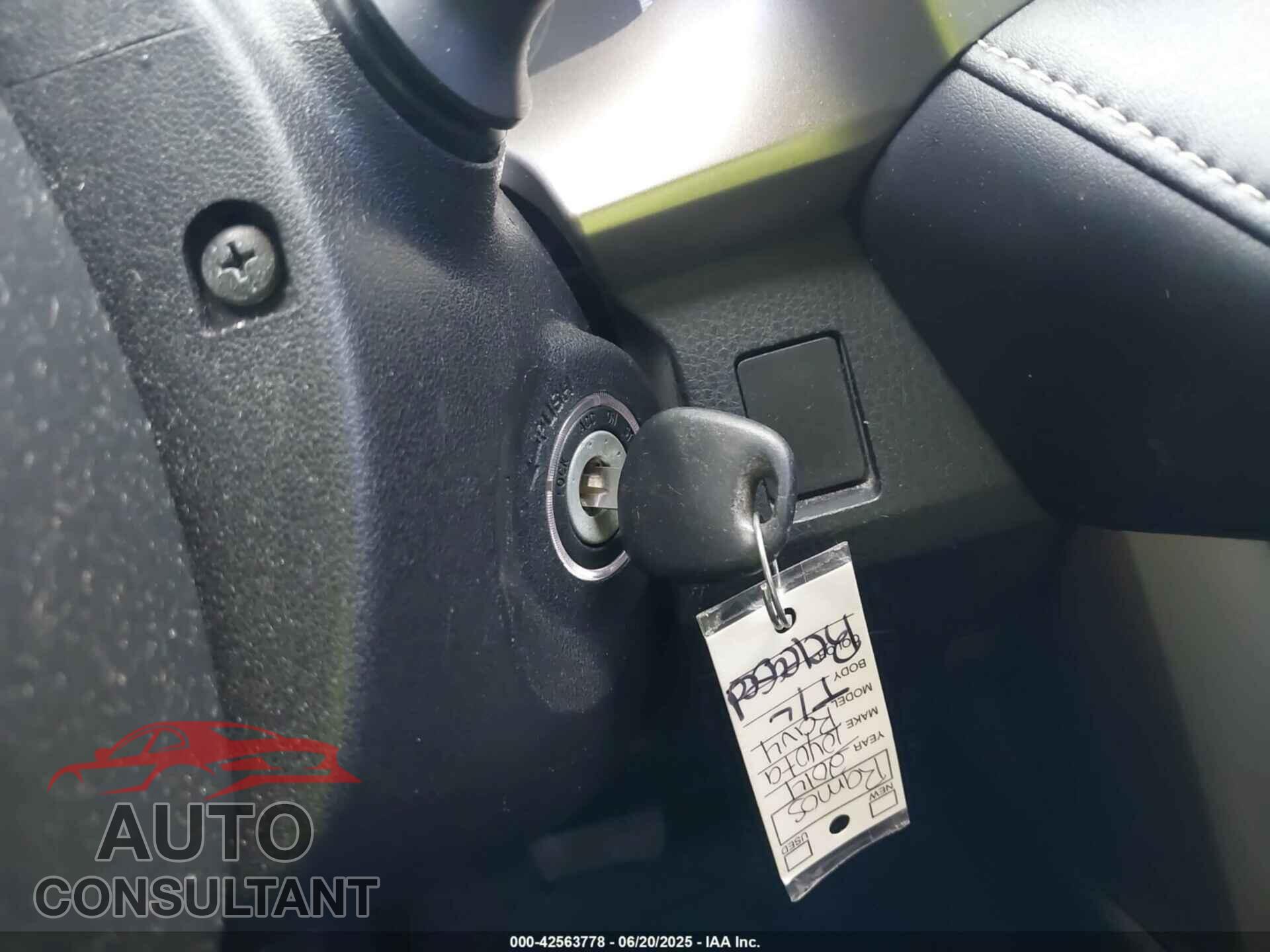 TOYOTA RAV4 2014 - 2T3RFREVXEW220148