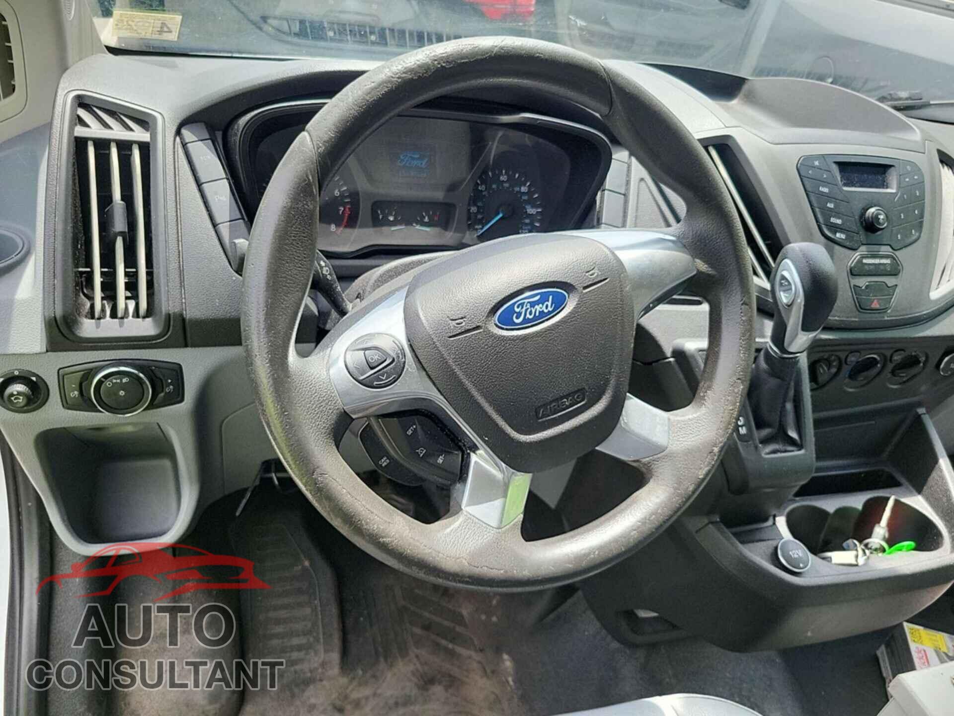FORD TRANSIT-150 2017 - 1FTYE1YM2HKA82265