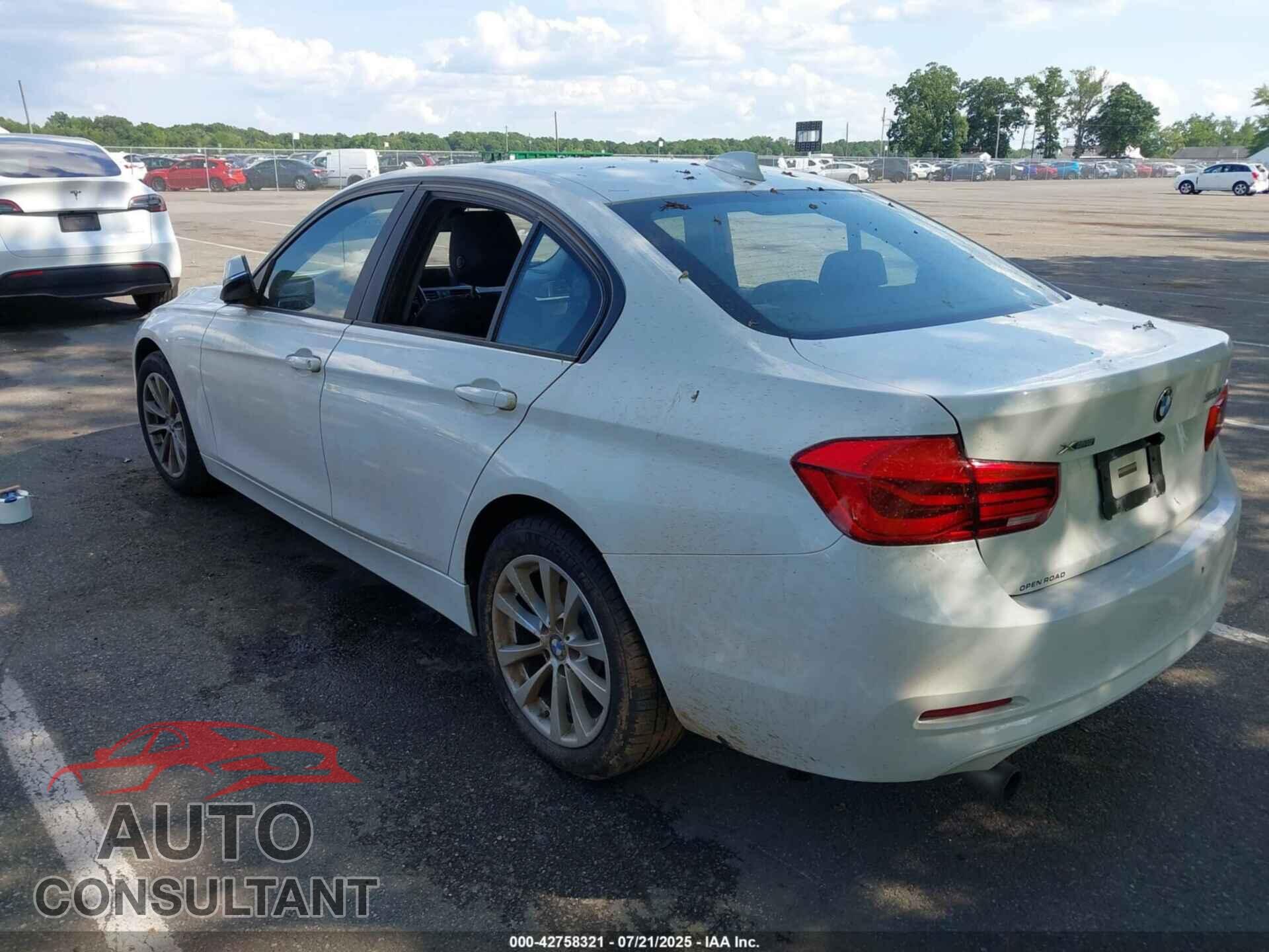 BMW 320I 2016 - WBA8E5G59GNU21325