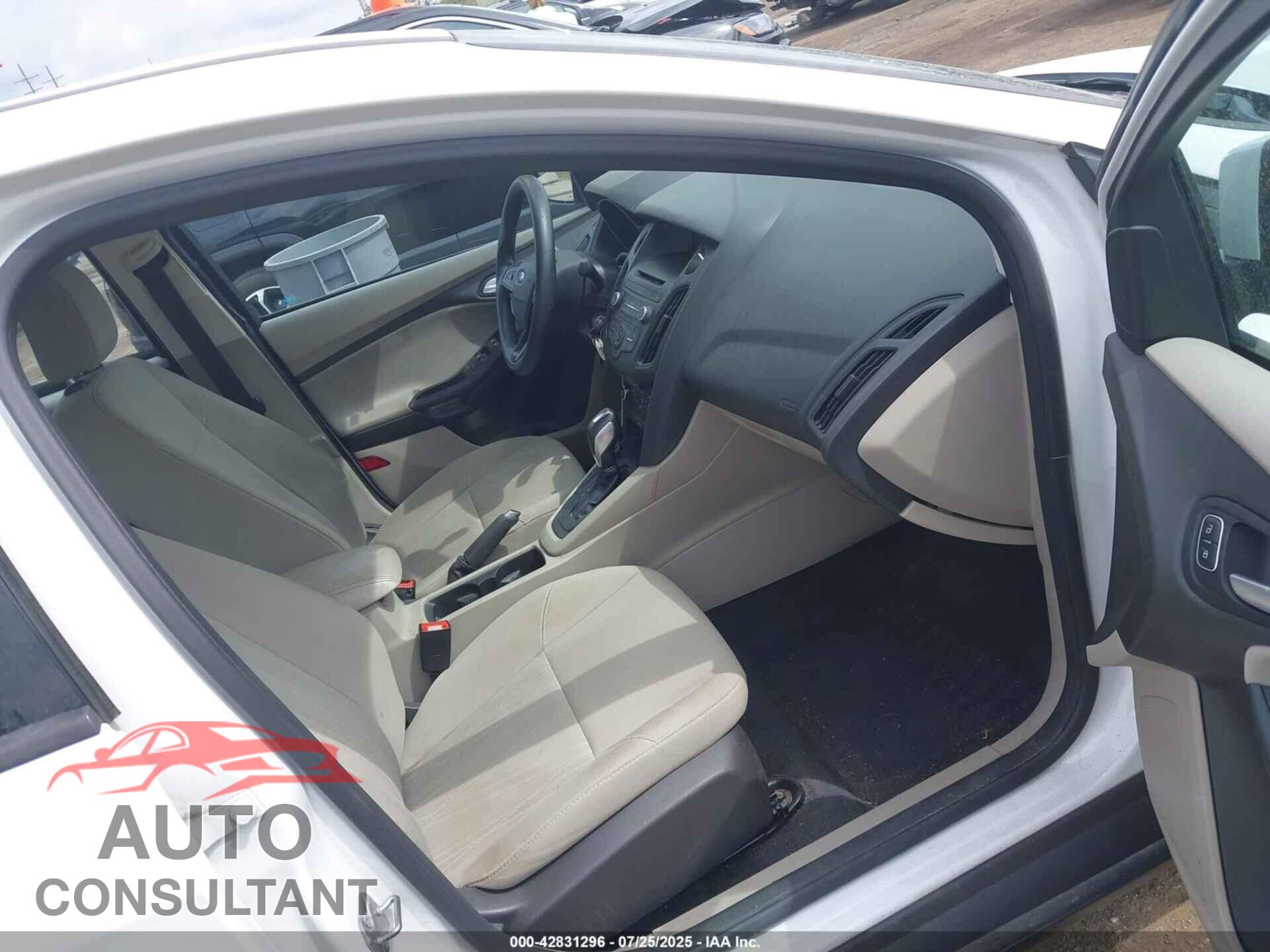 FORD FOCUS 2016 - 1FADP3F27GL277833