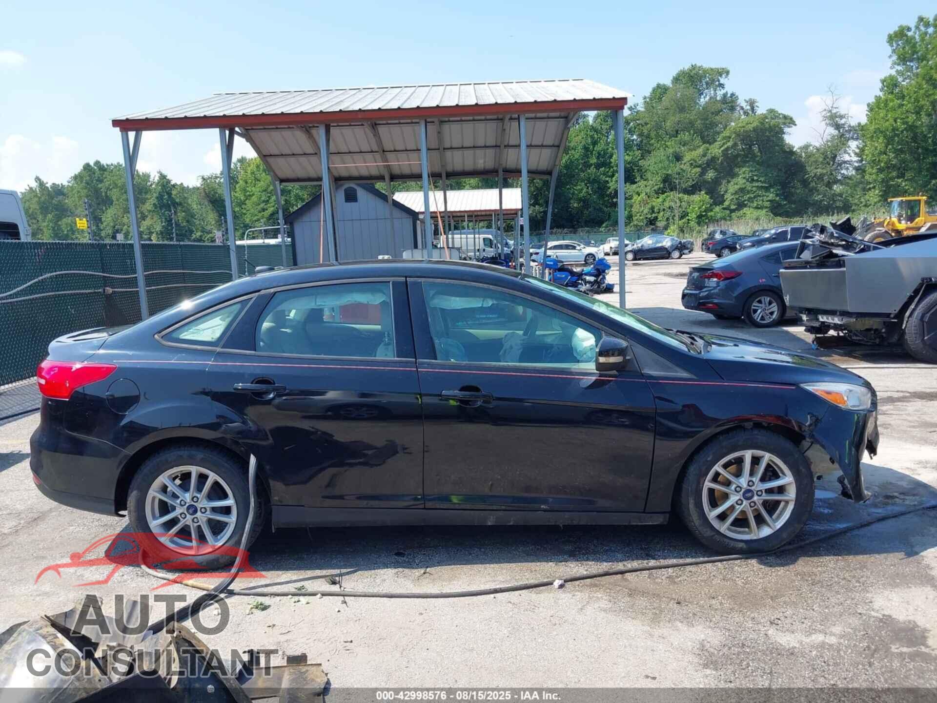 FORD FOCUS 2017 - 1FADP3F25HL242676