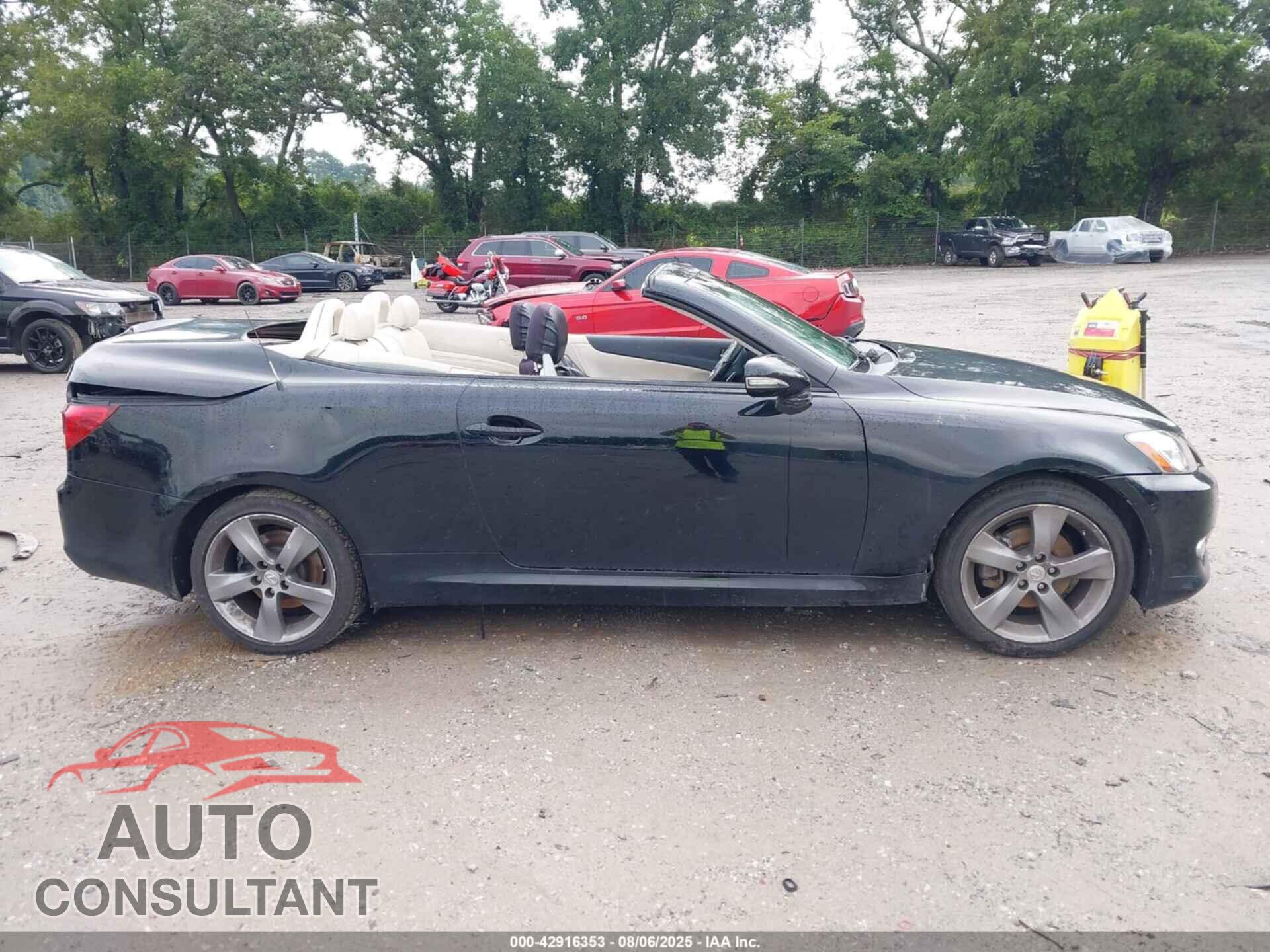 LEXUS IS 250C 2010 - JTHFF2C28A2504950