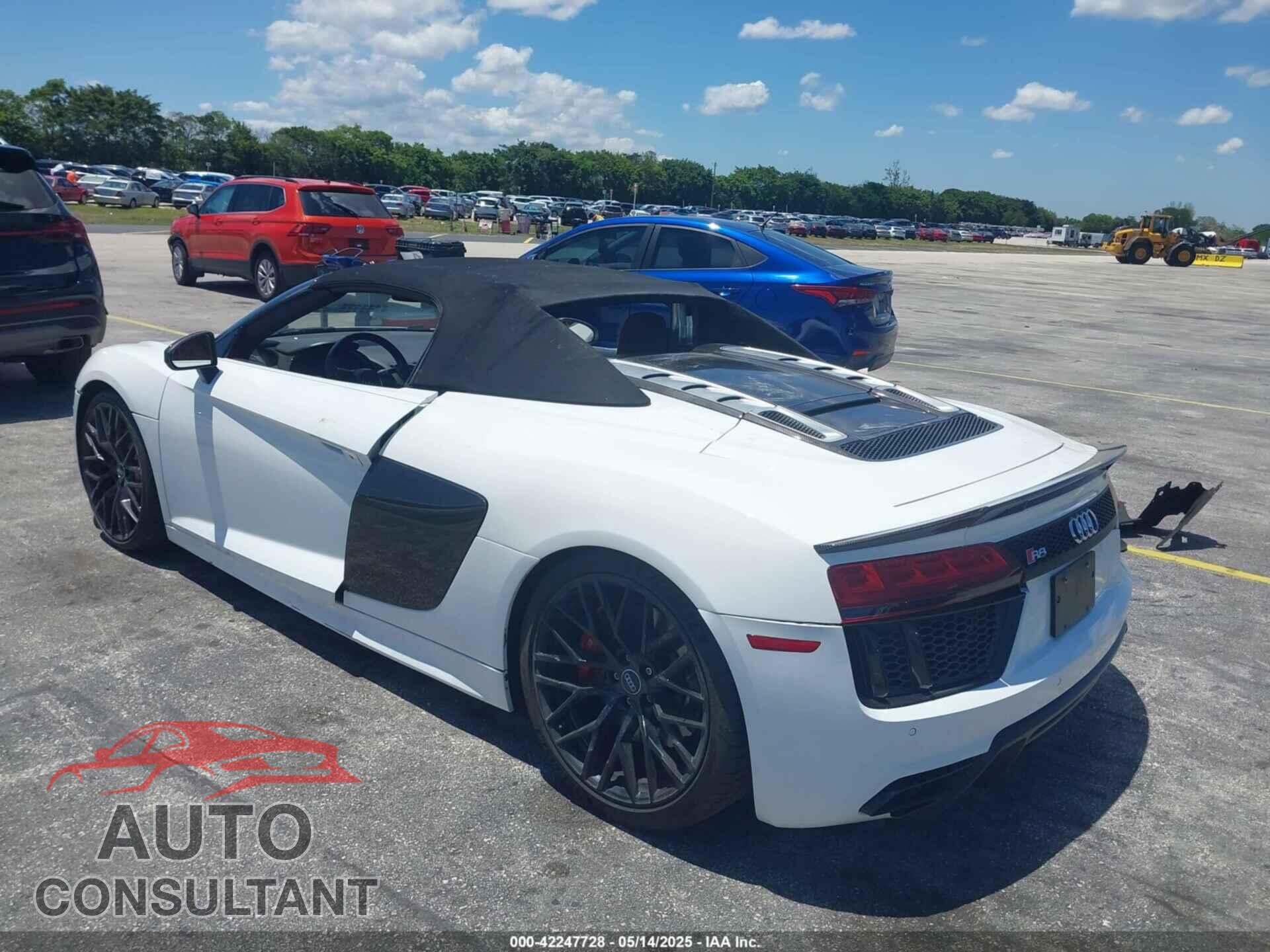 AUDI R8 2017 - WUAVACFX0H7903232