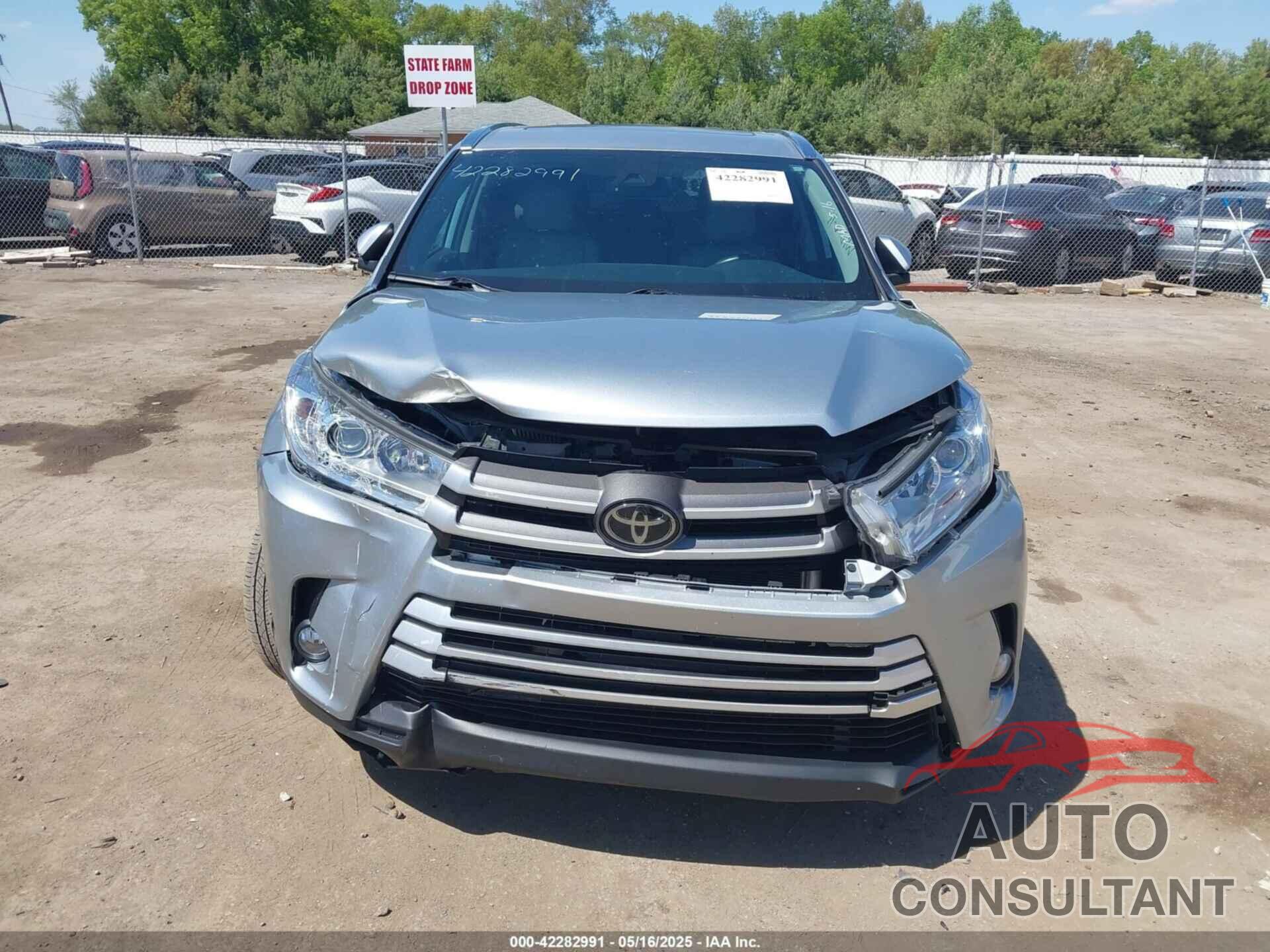 TOYOTA HIGHLANDER 2019 - 5TDJZRFH5KS570670