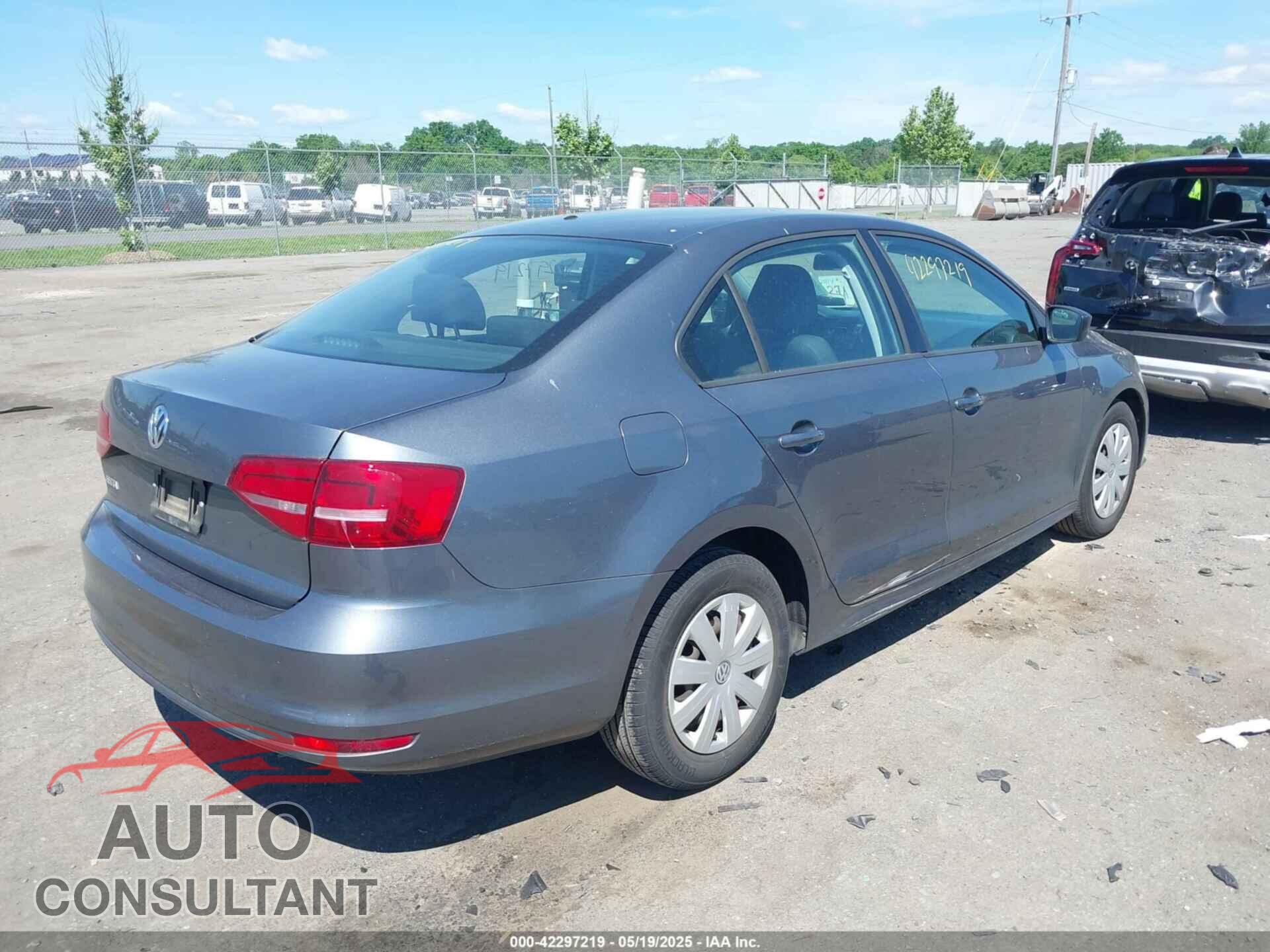 VOLKSWAGEN JETTA 2015 - 3VW2K7AJ3FM317437