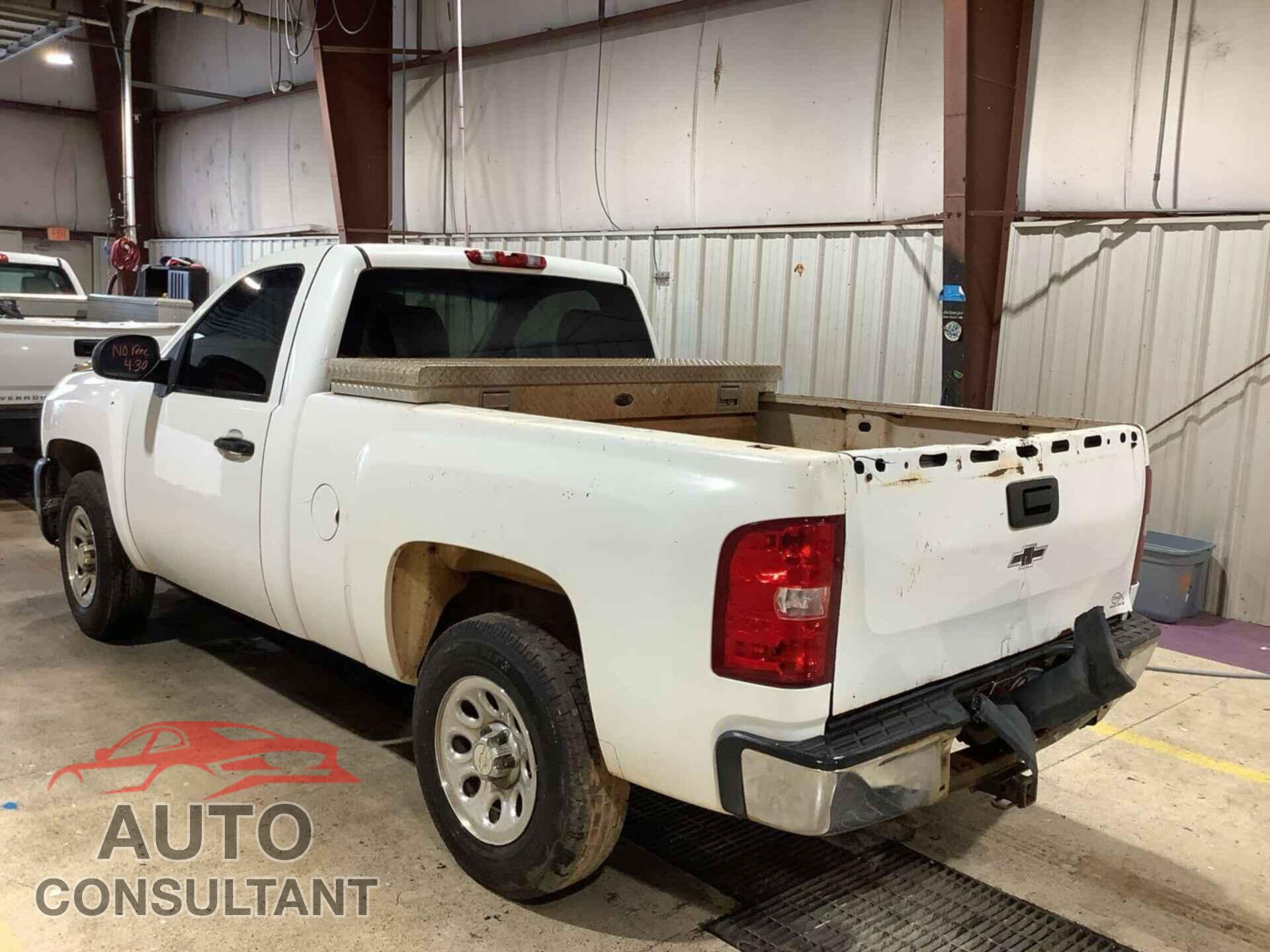 CHEVROLET SILVERADO 2009 - 1GCEC14X89Z143457