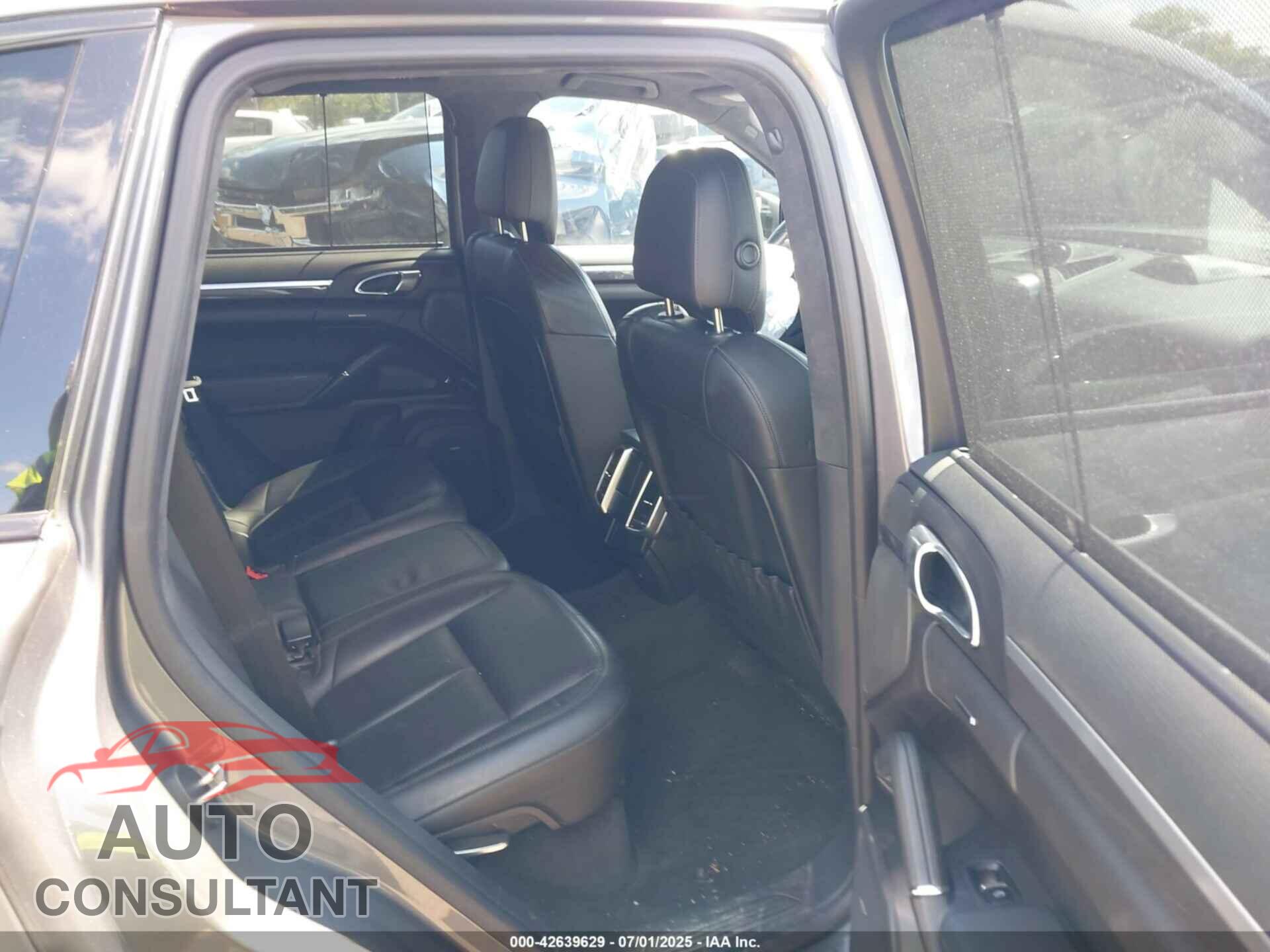 PORSCHE CAYENNE 2013 - WP1AD2A29DLA74833